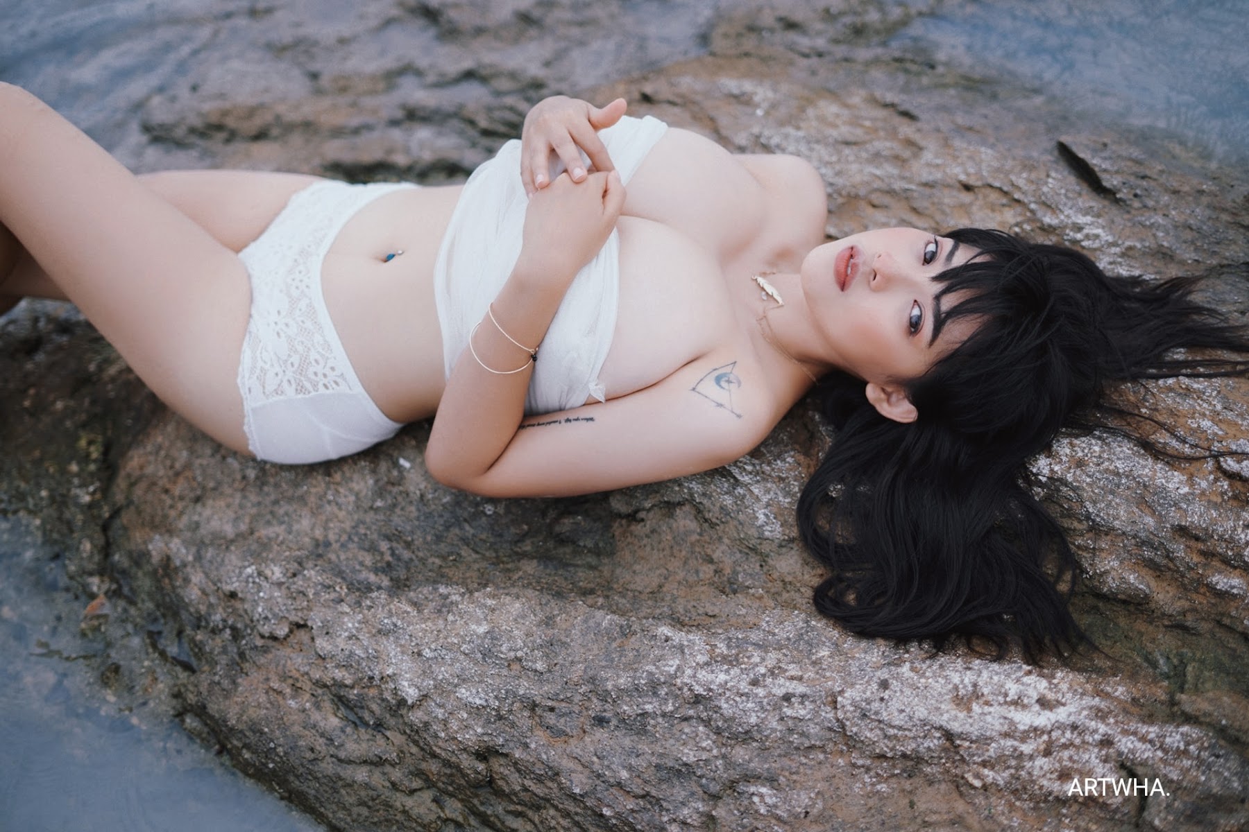Artwha Desu – Photos P5 - P54