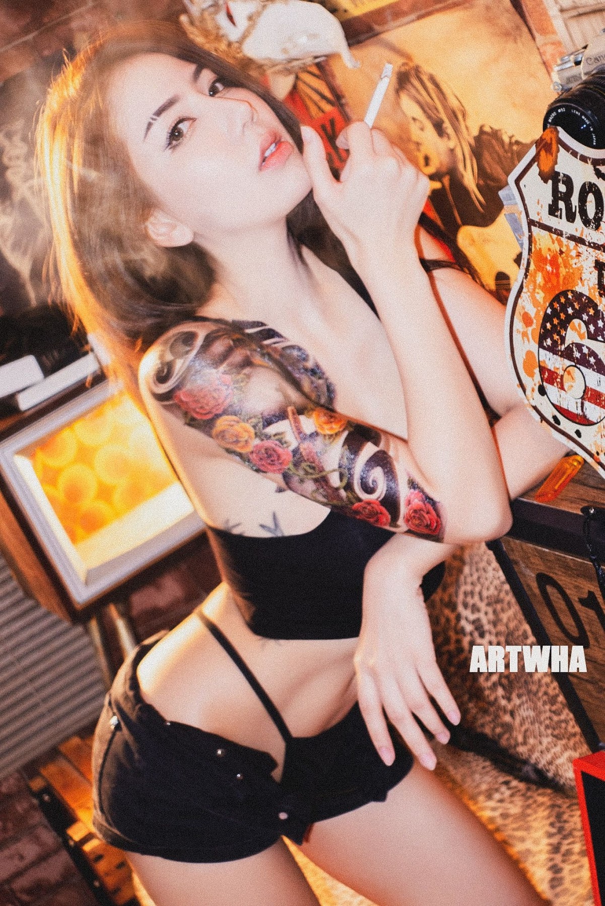 Artwha Desu – Photos P18 - P135
