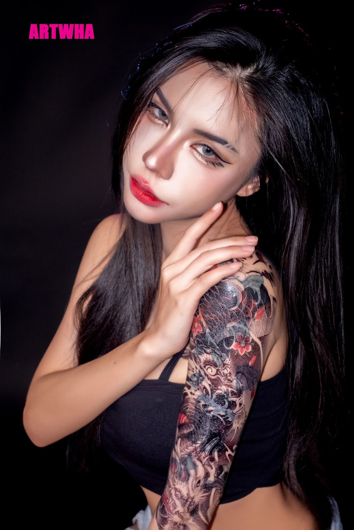 Artwha Desu – Photos P18 - P164
