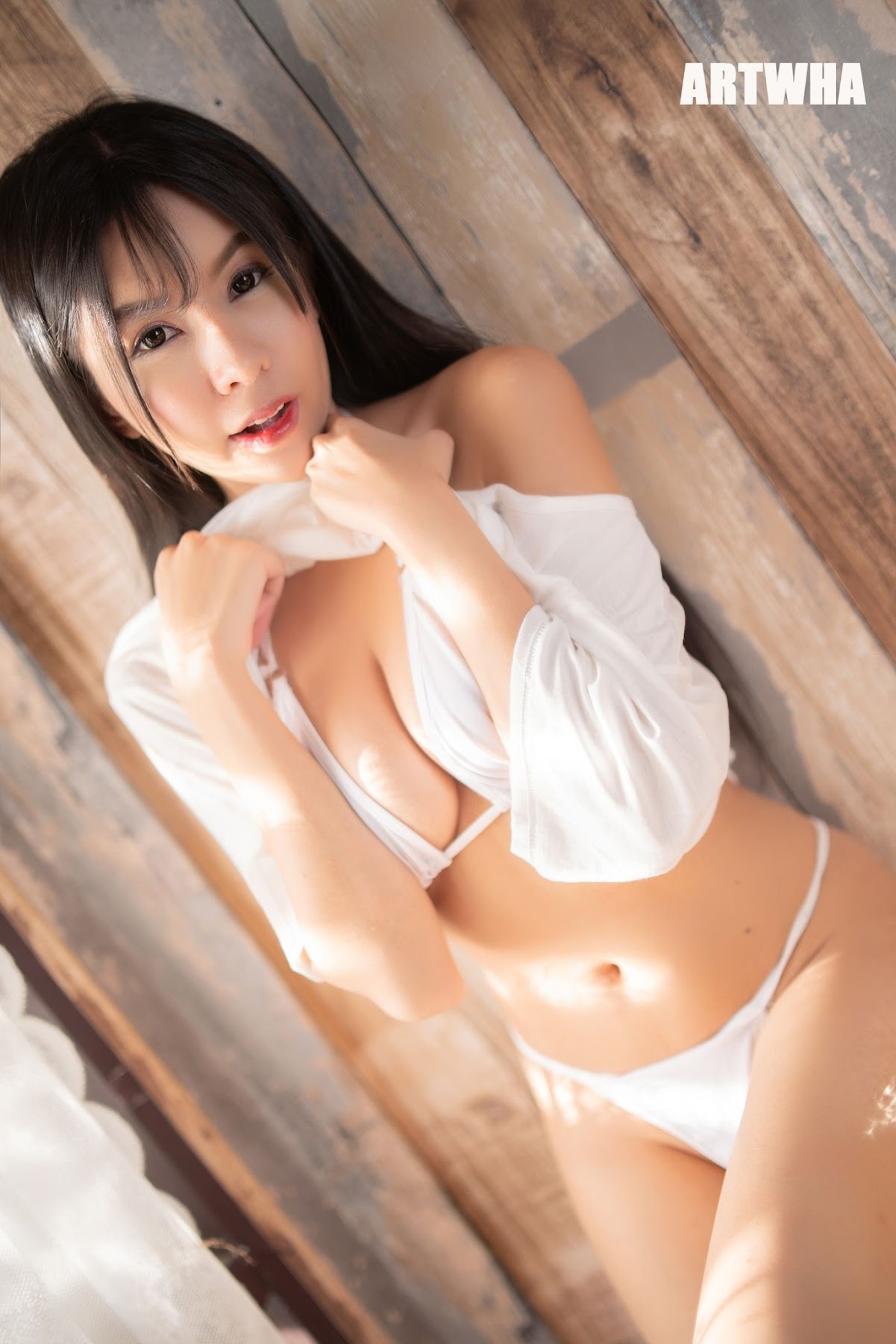 Artwha Desu – Photos P20 - P52