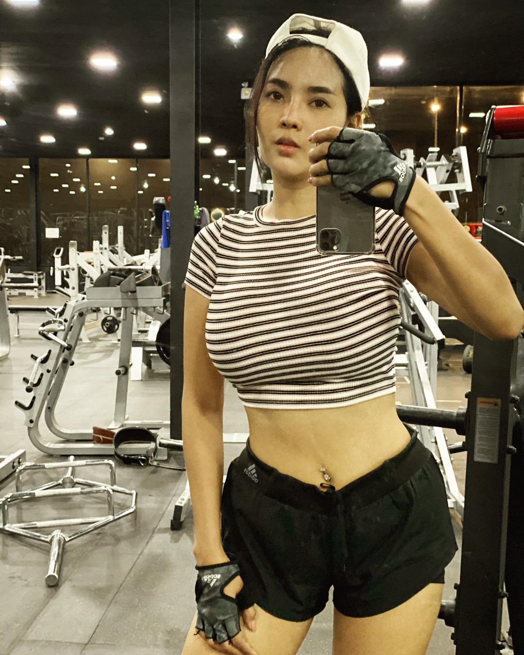 Yanisa Samohom P2 - P19