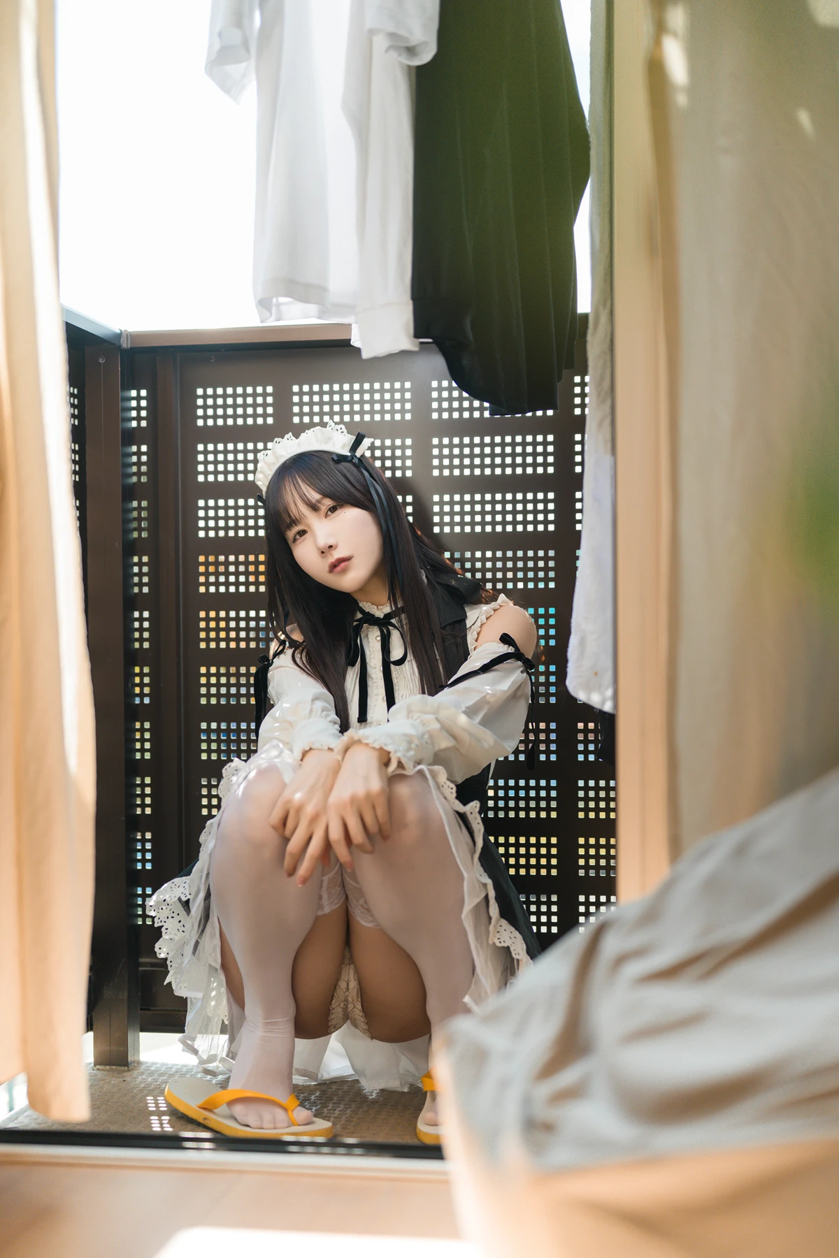 Kenken けんけん, 写真集 「推し型メイドロイドとしたいこと」 Set.03 - P16
