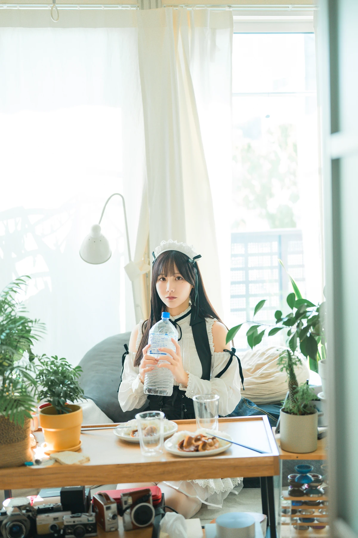Kenken けんけん, 写真集 「推し型メイドロイドとしたいこと」 Set.03 - P29