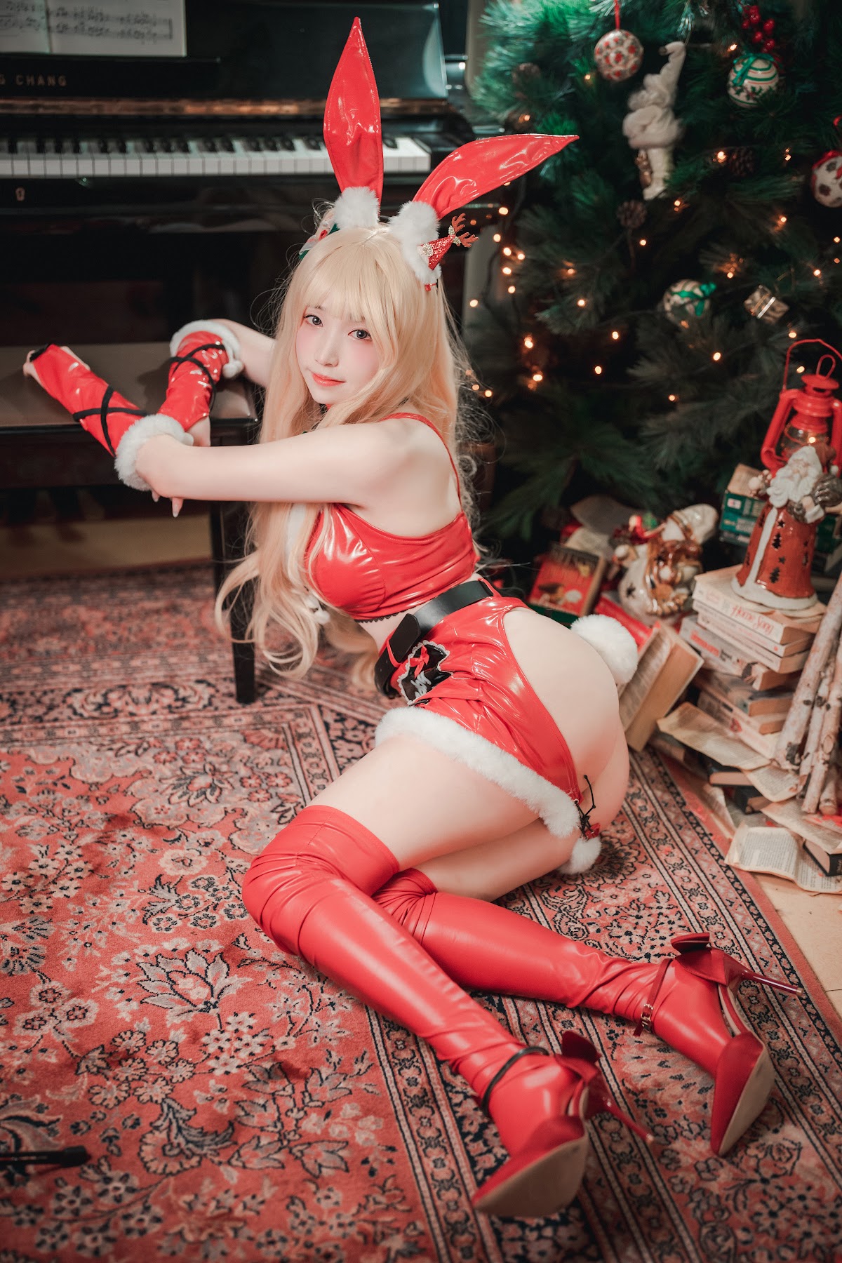 DJAWA Photo – Bambi (밤비) – Christmas Special 2021 - P104