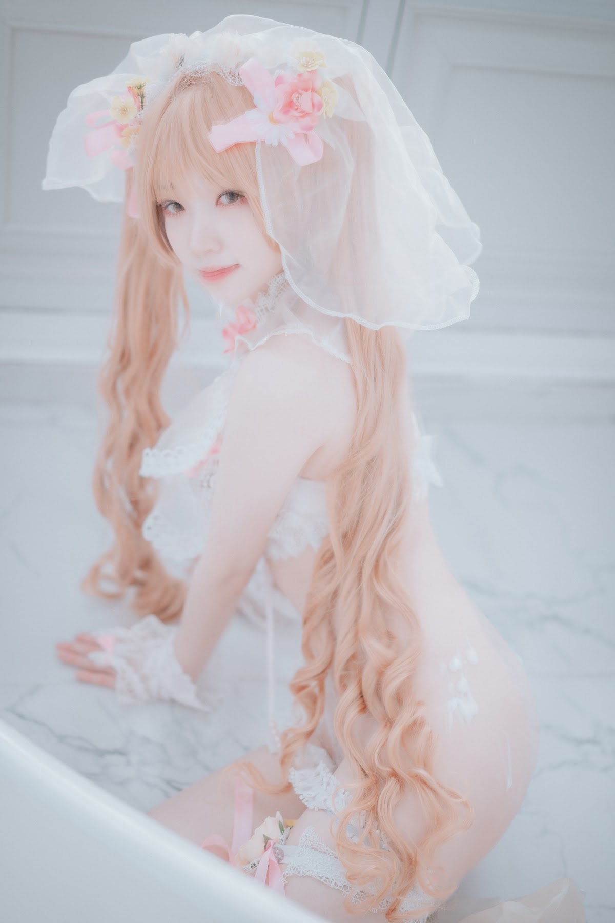DJAWA Photo – Bambi (밤비) – God Mother Heket (Destiny Child) (Full version) - P182