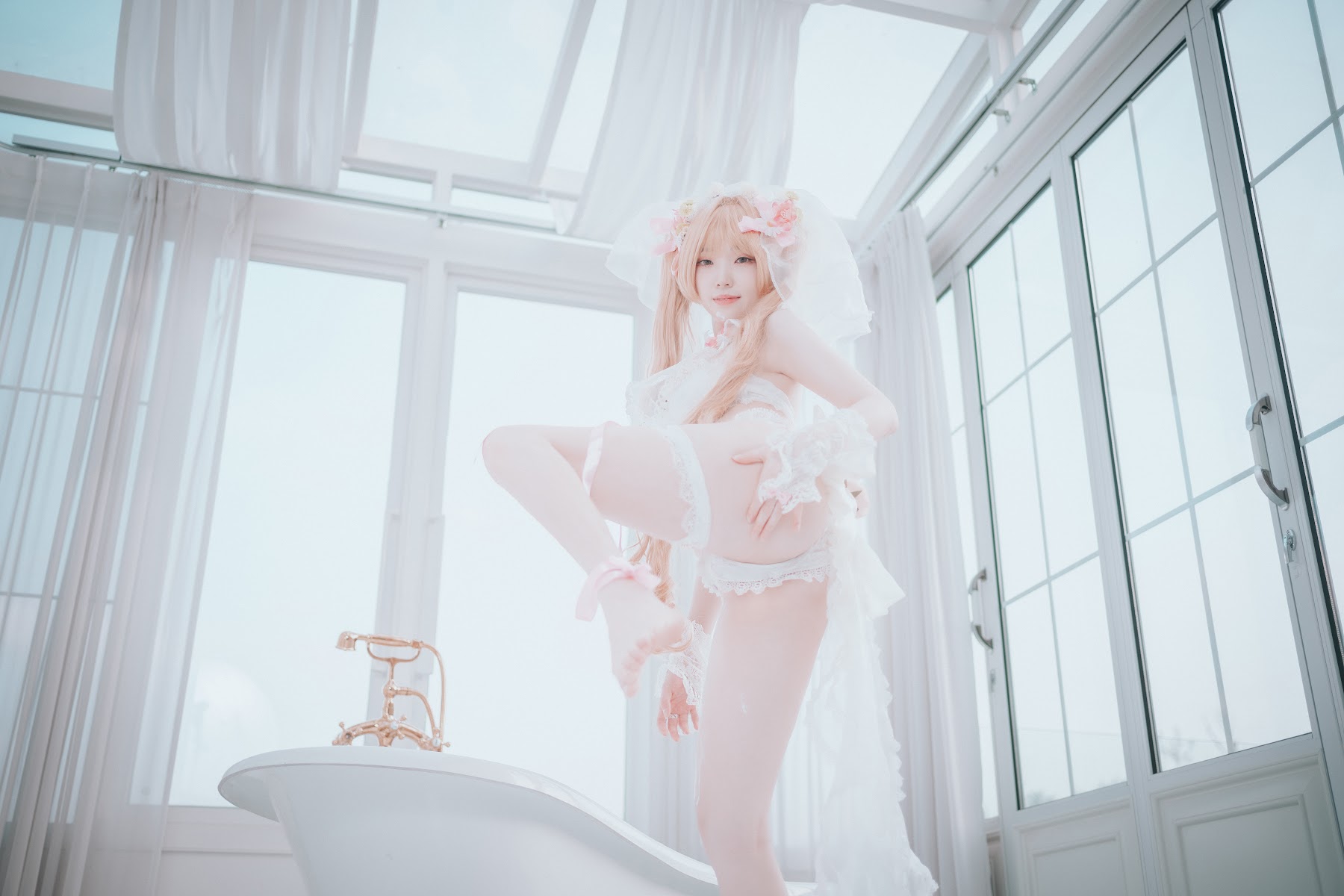 DJAWA Photo – Bambi (밤비) – God Mother Heket (Destiny Child) (Full version) - P194
