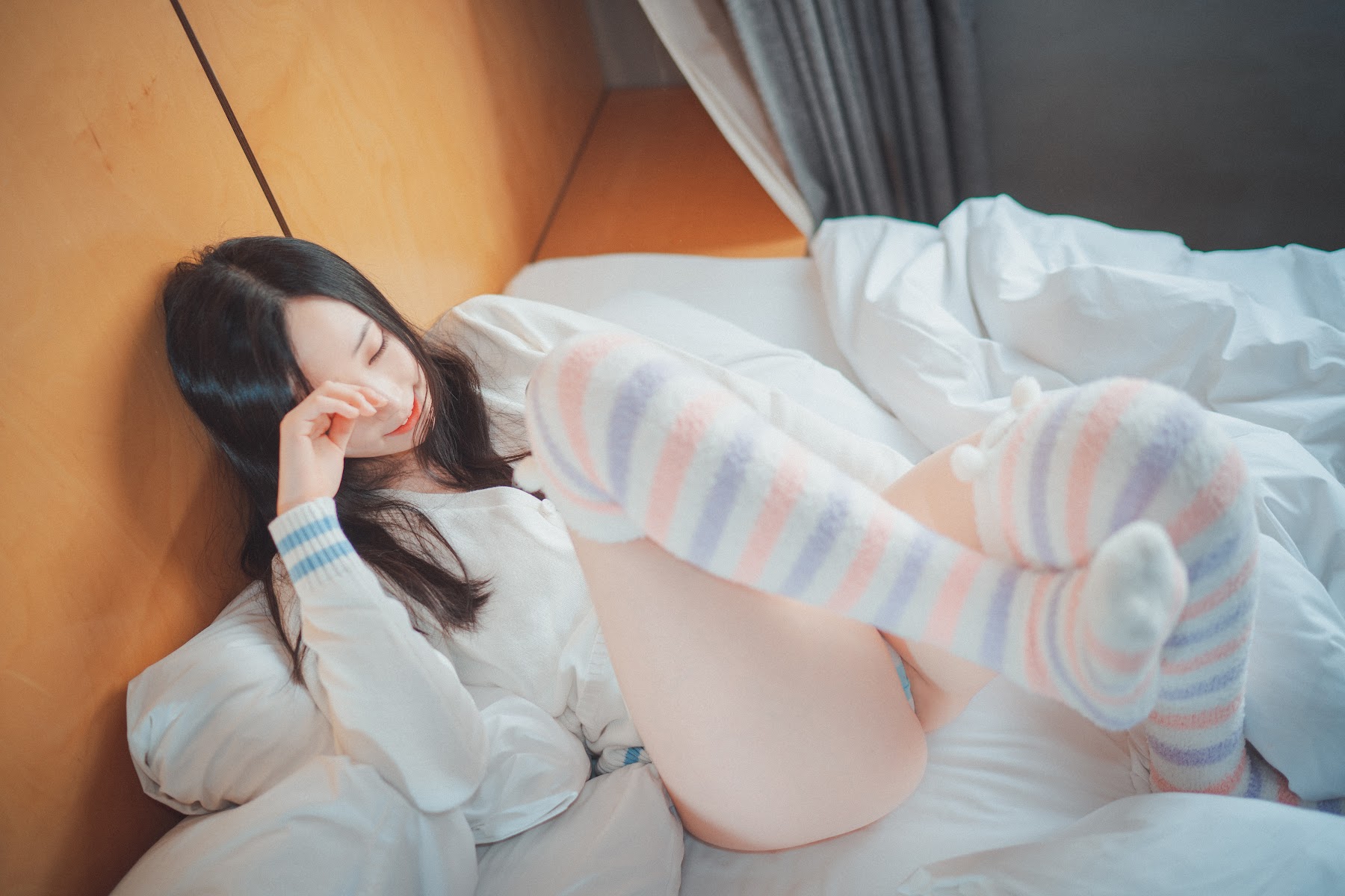 DJAWA Photo – Bambi (밤비) – Homebody Girl - P15