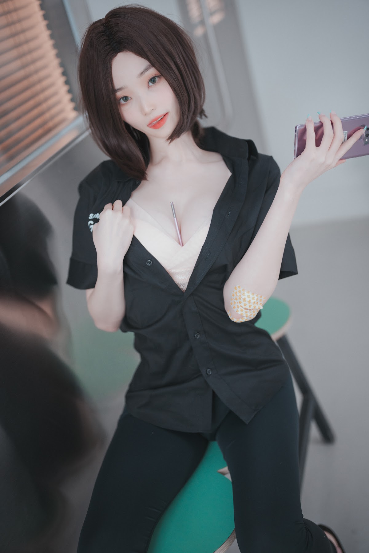 DJAWA Photo – Bambi (밤비) – Hi Sam! - P22