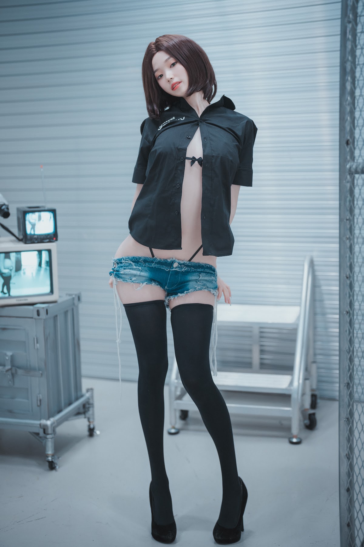 DJAWA Photo – Bambi (밤비) – Hi Sam! - P73