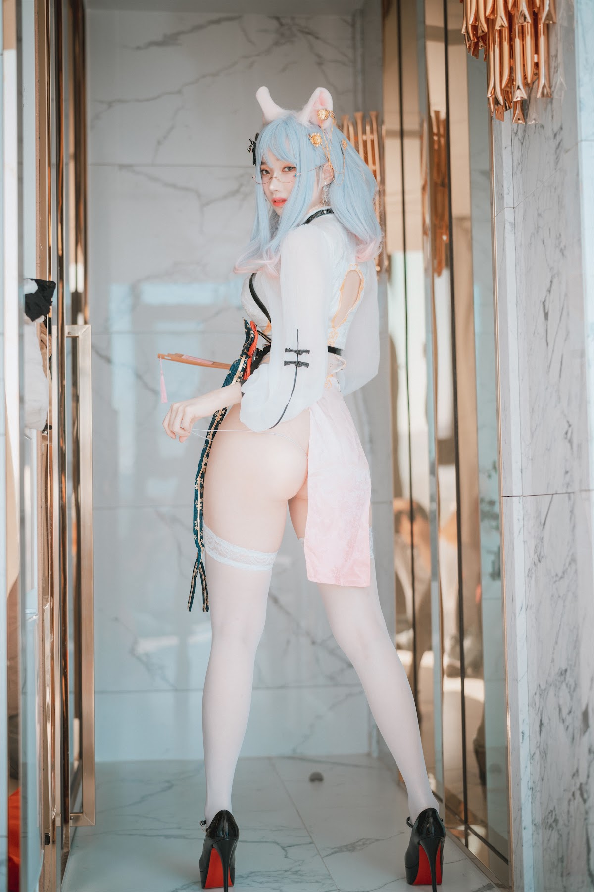 DJAWA Photo – Bambi (밤비) – Le Chat Porte un Qípáo - P23