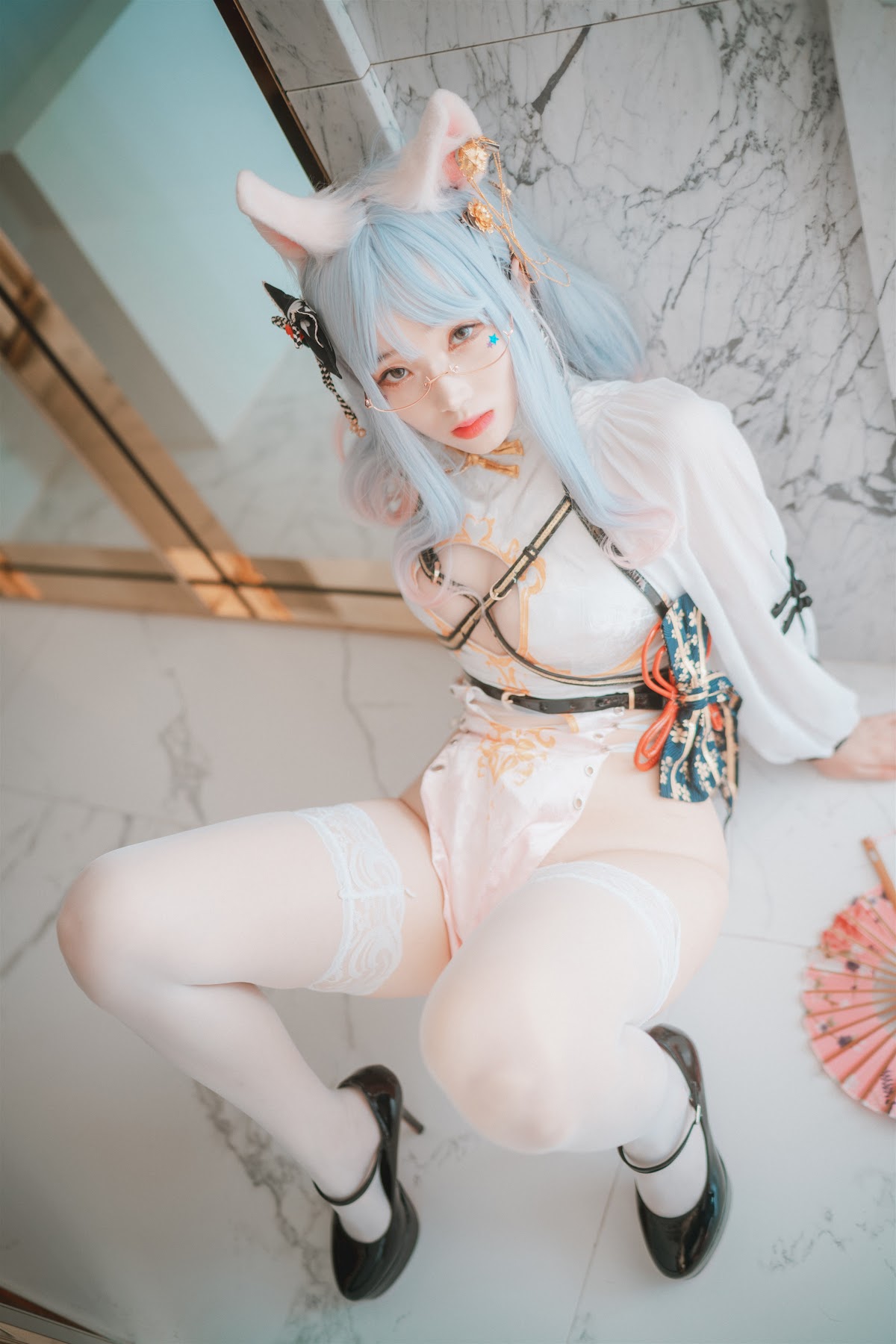 DJAWA Photo – Bambi (밤비) – Le Chat Porte un Qípáo - P42