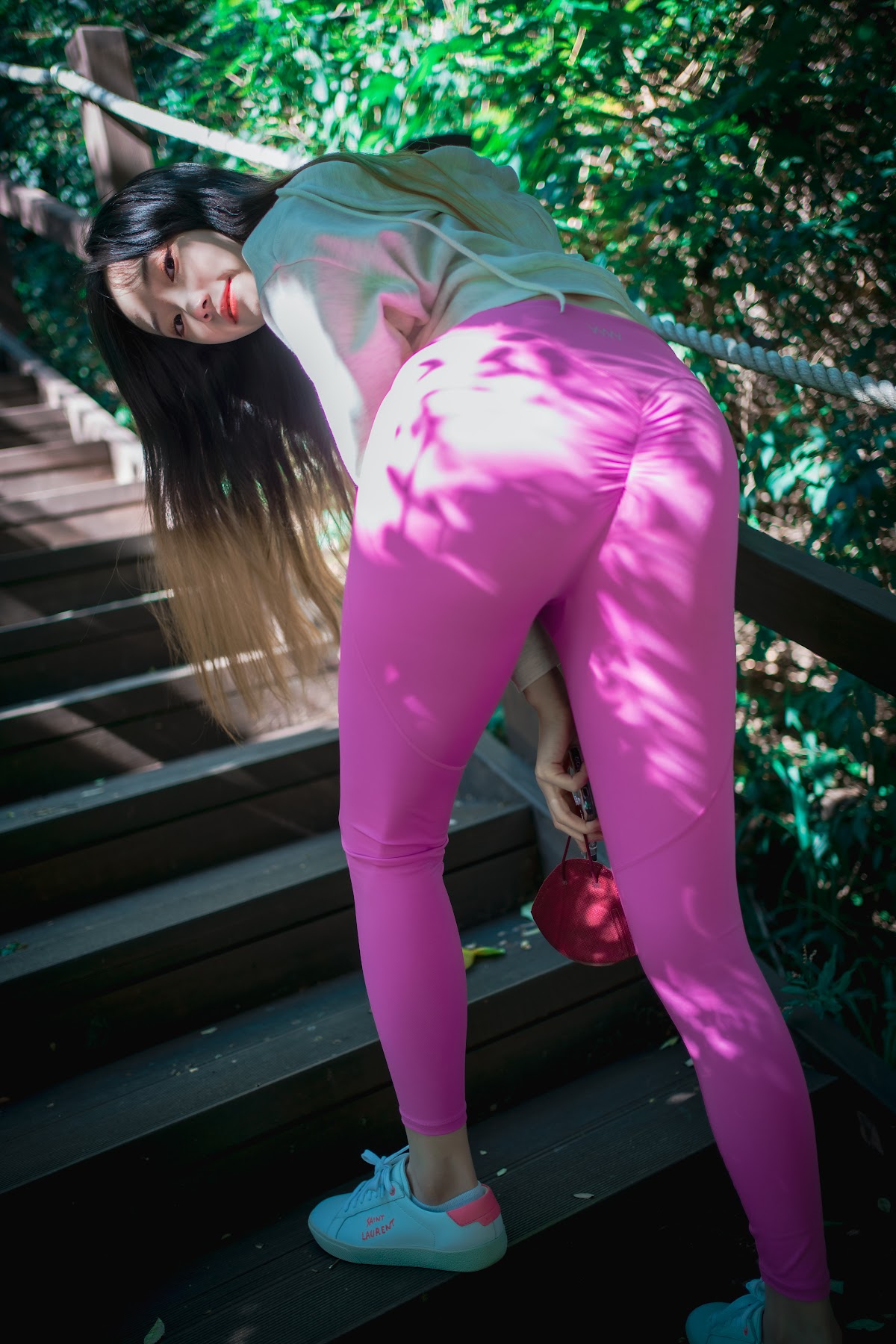 DJAWA Photo – Bambi (밤비) – Loose and Tight Violet - P93