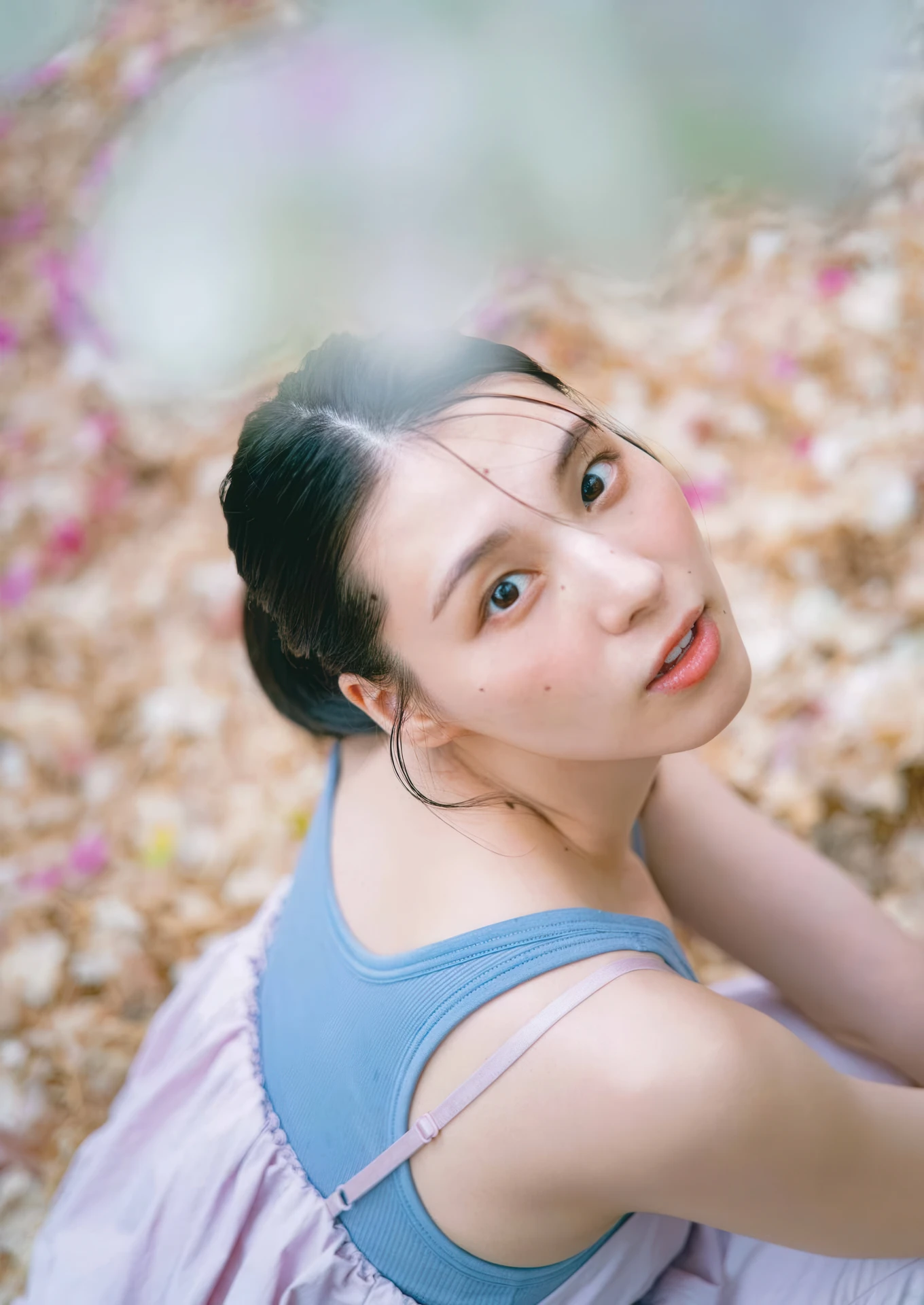 Iori Sagara 相楽伊織, Yumeka Kimura 木村夢叶, Young Gangan 2026 No.04 (ヤングガンガン 2026年4号) - P7