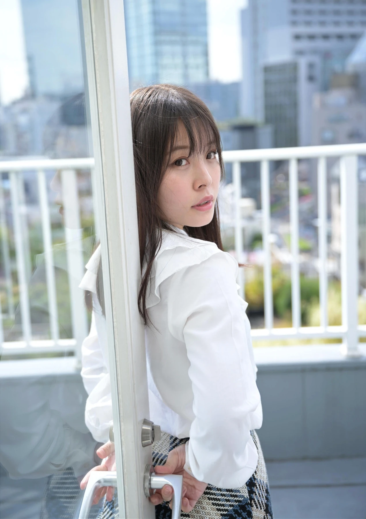 Nana Yagi 八木奈々, 写真集 「好きになってもらえますか」 Set.02 - P3