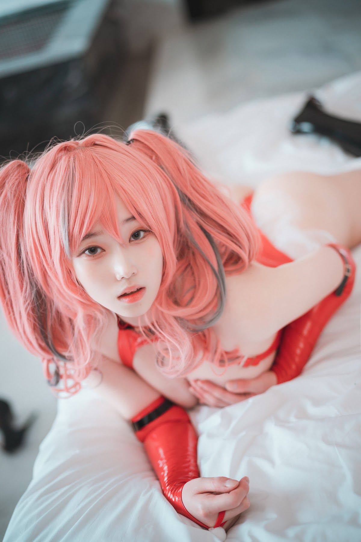DJAWA Photo – Bambi (밤비) – Santa Girl in the Summer - P78