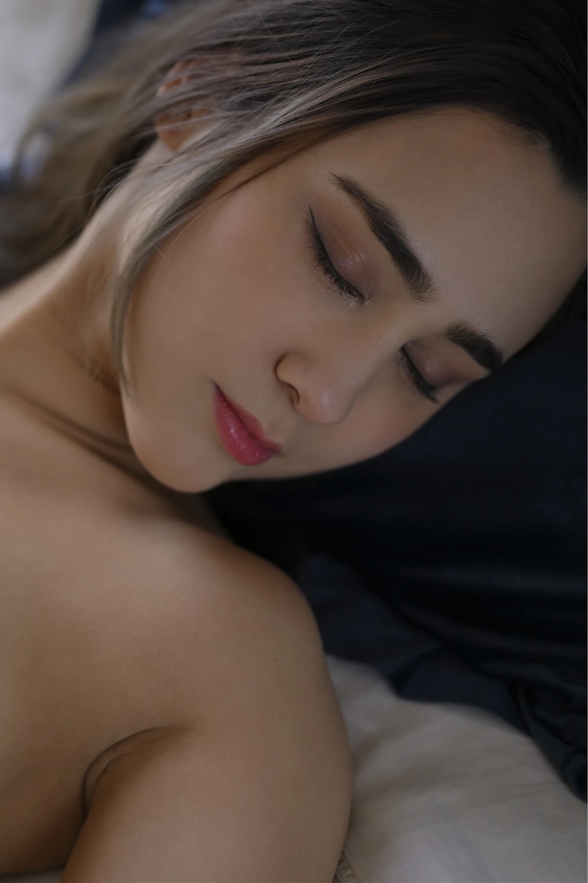 Alice アリス, Prestige 写真集 「Passion」 Set.04 - P37