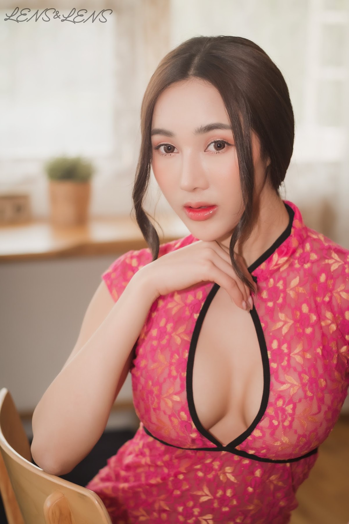 LENS LENS Photography P1 - P99