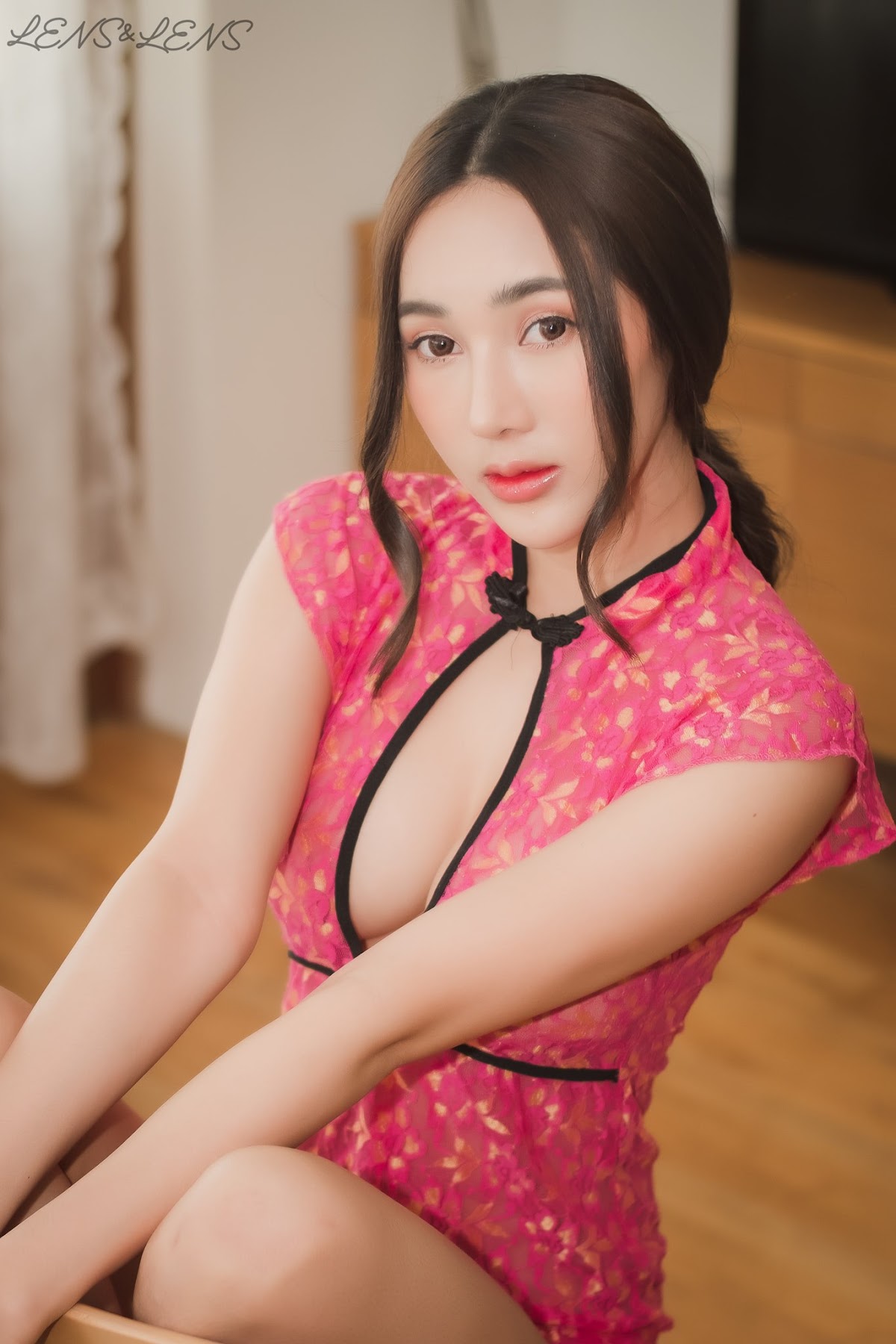 LENS LENS Photography P1 - P103