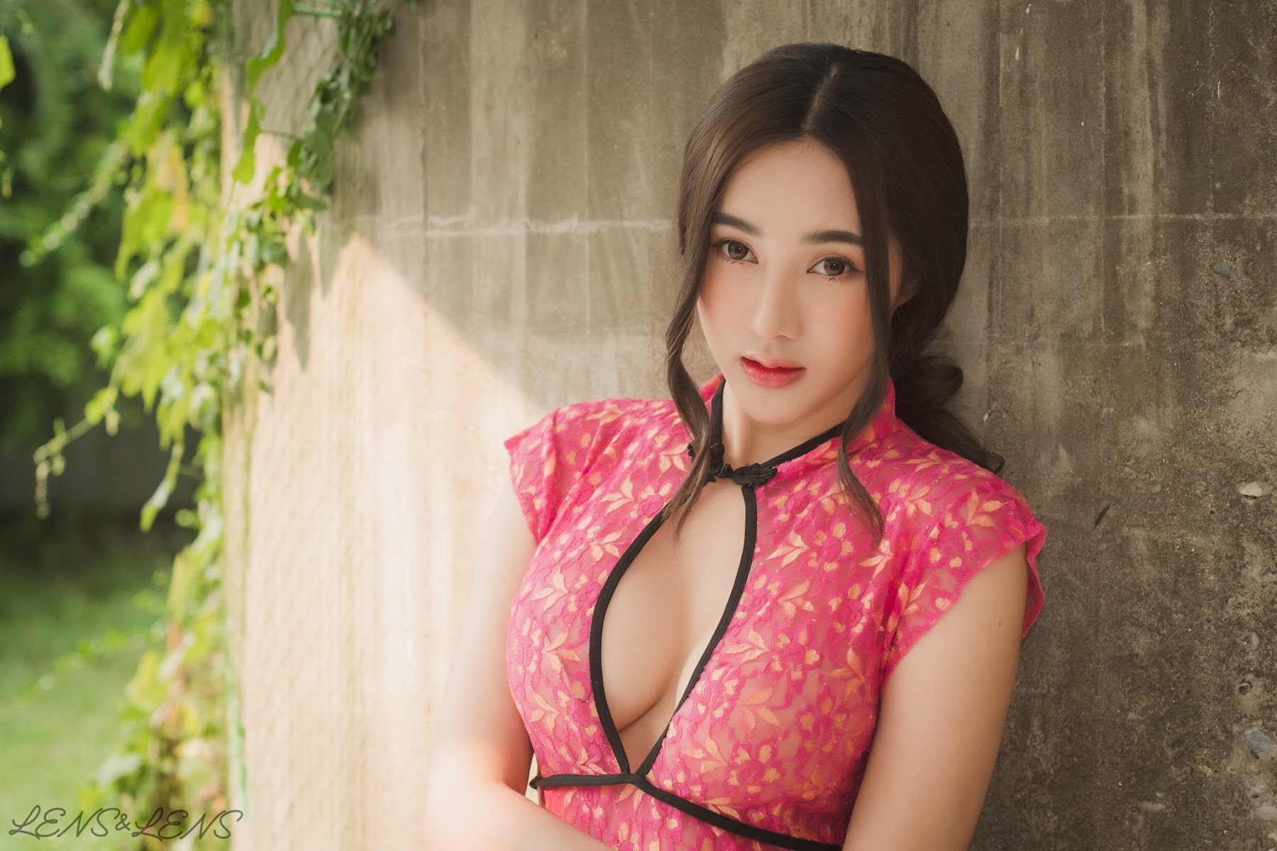 LENS LENS Photography P1 - P118