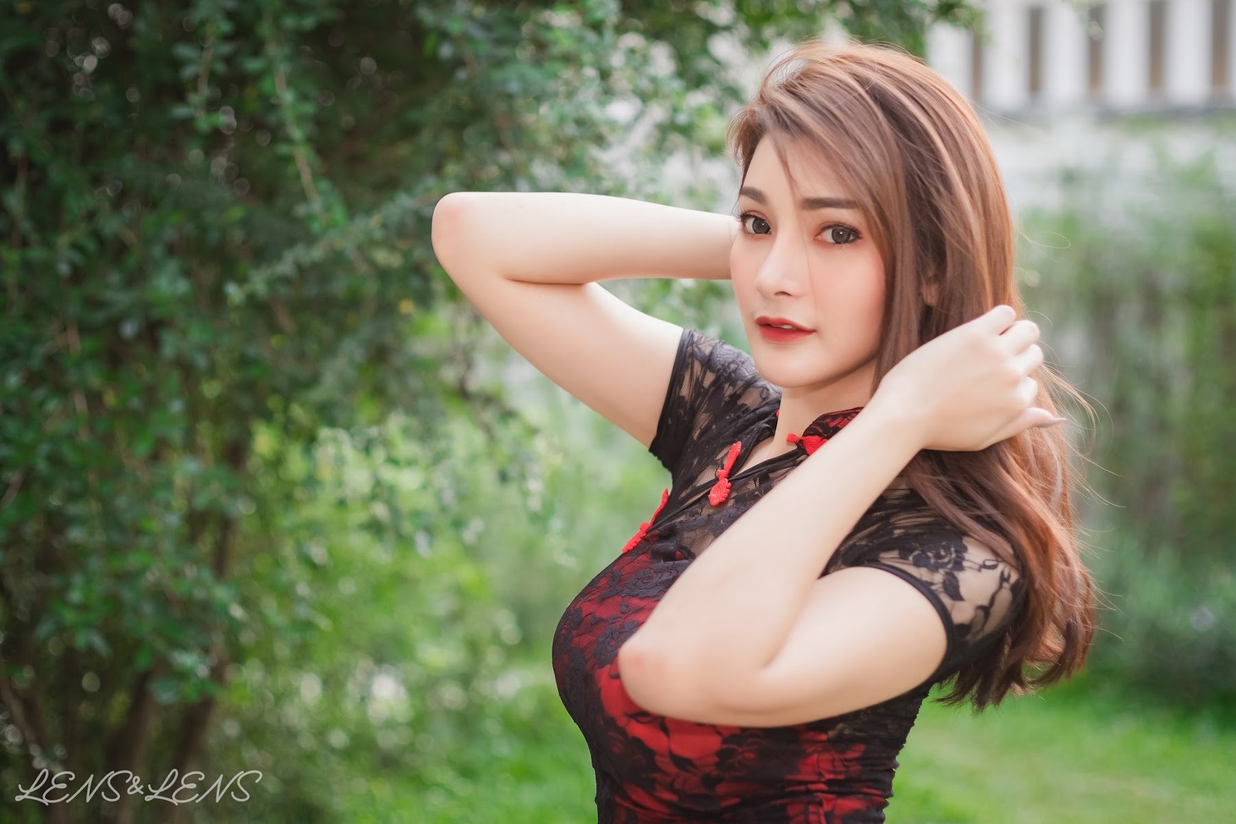 LENS LENS Photography P1 - P133