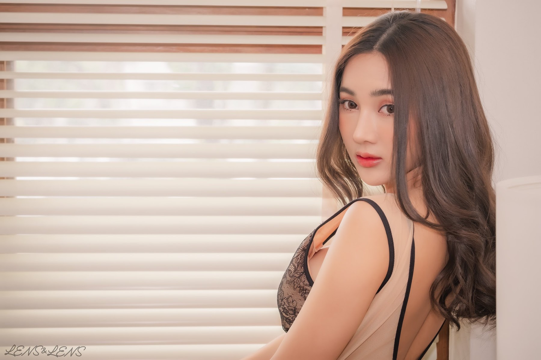 LENS LENS Photography P1 - P156