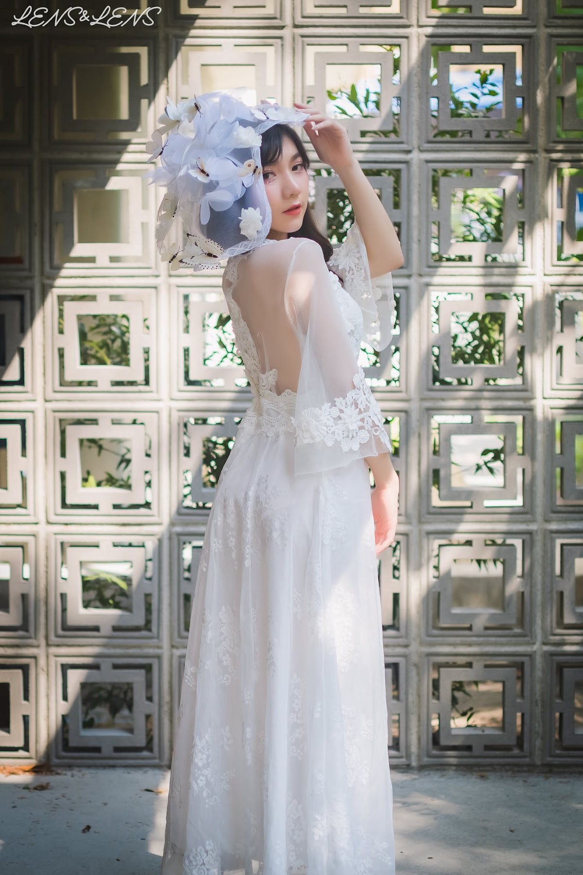 LENS LENS Photography P1 - P174