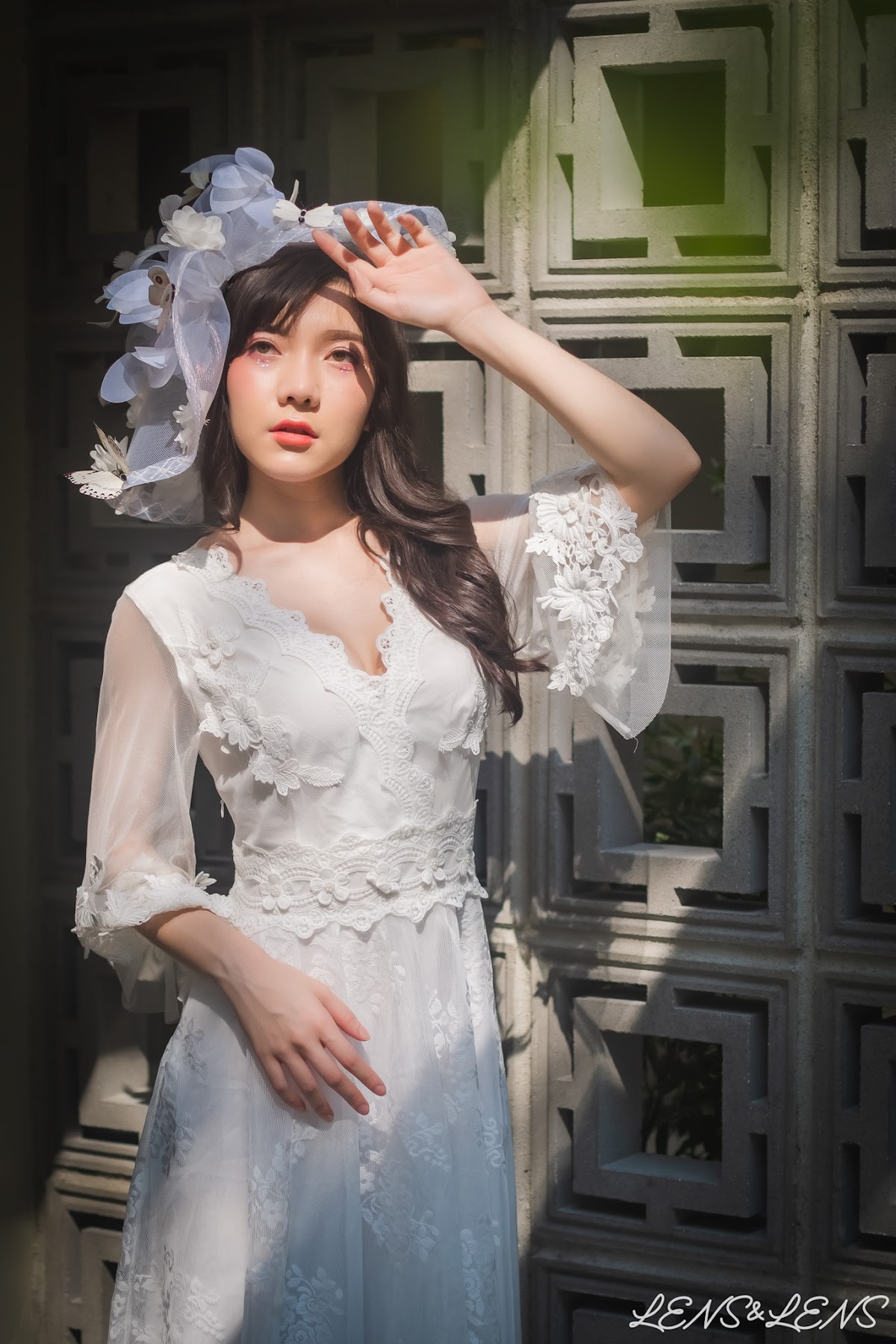 LENS LENS Photography P1 - P177
