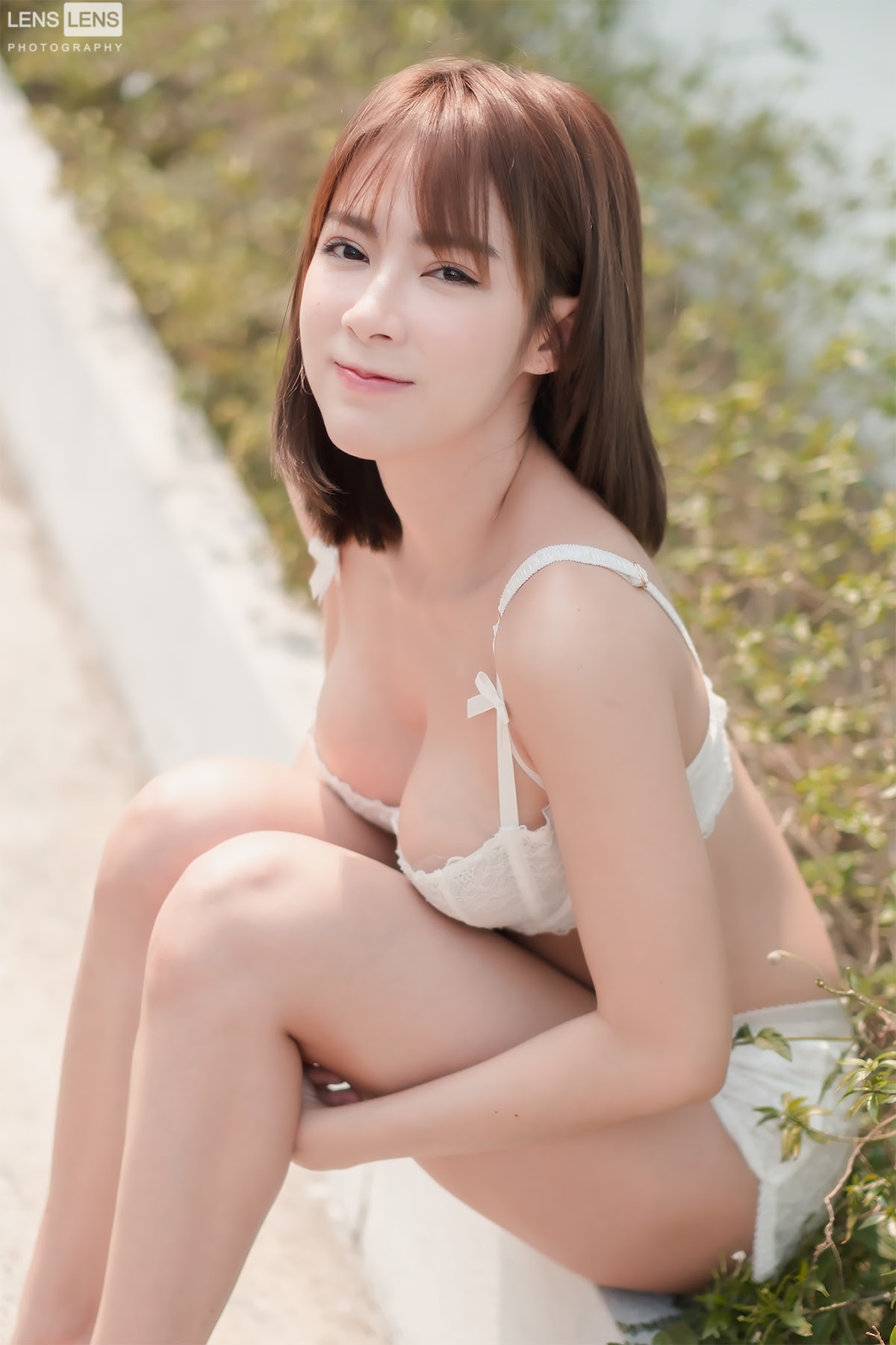 LENS LENS Photography P3 - P138
