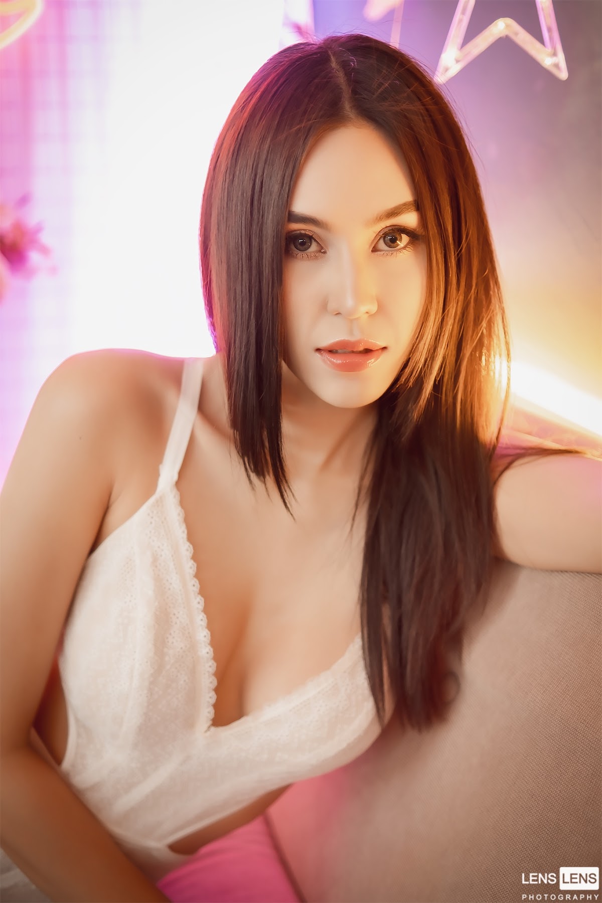 LENS LENS Photography P3 - P52
