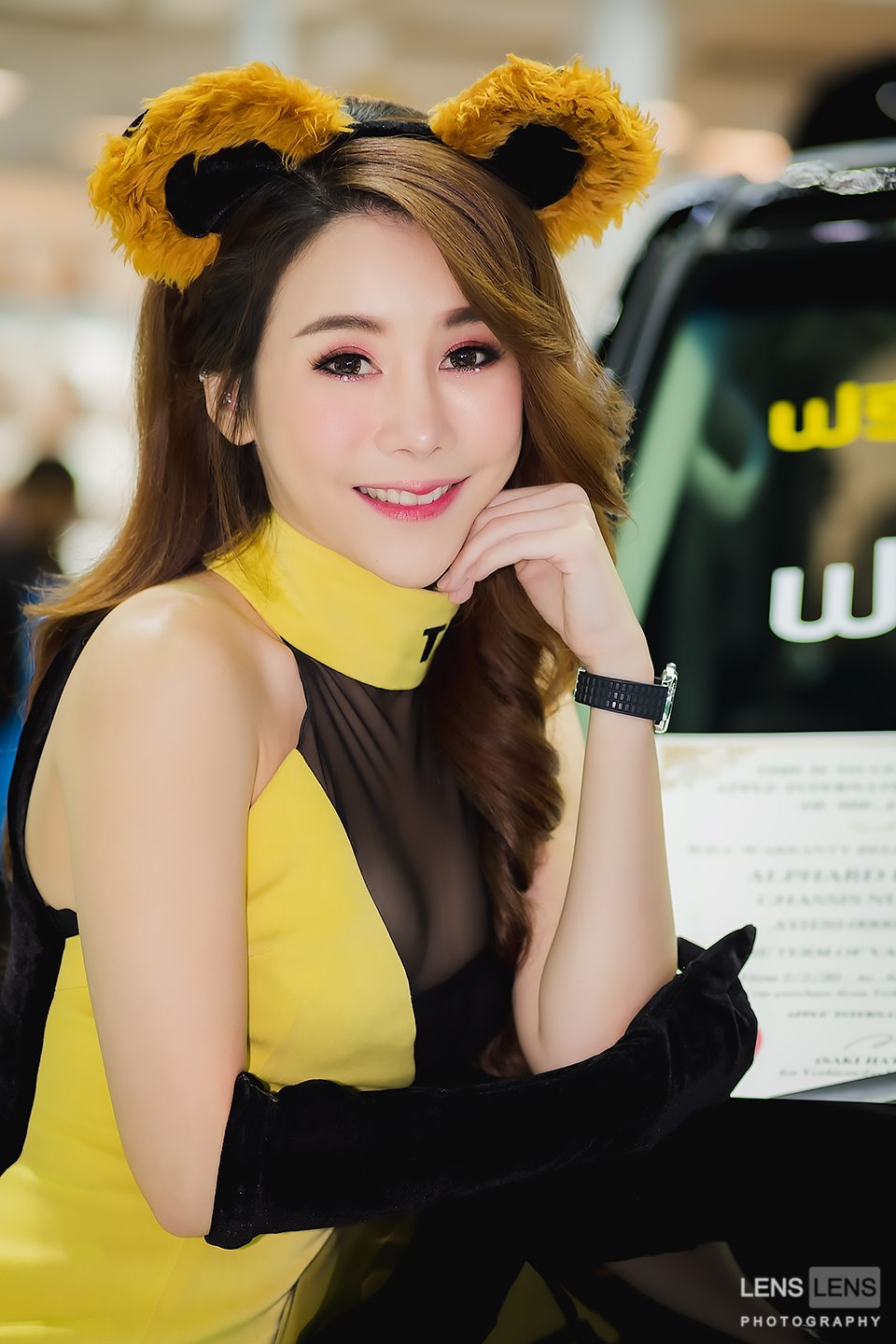 LENS LENS Photography P2 - P13