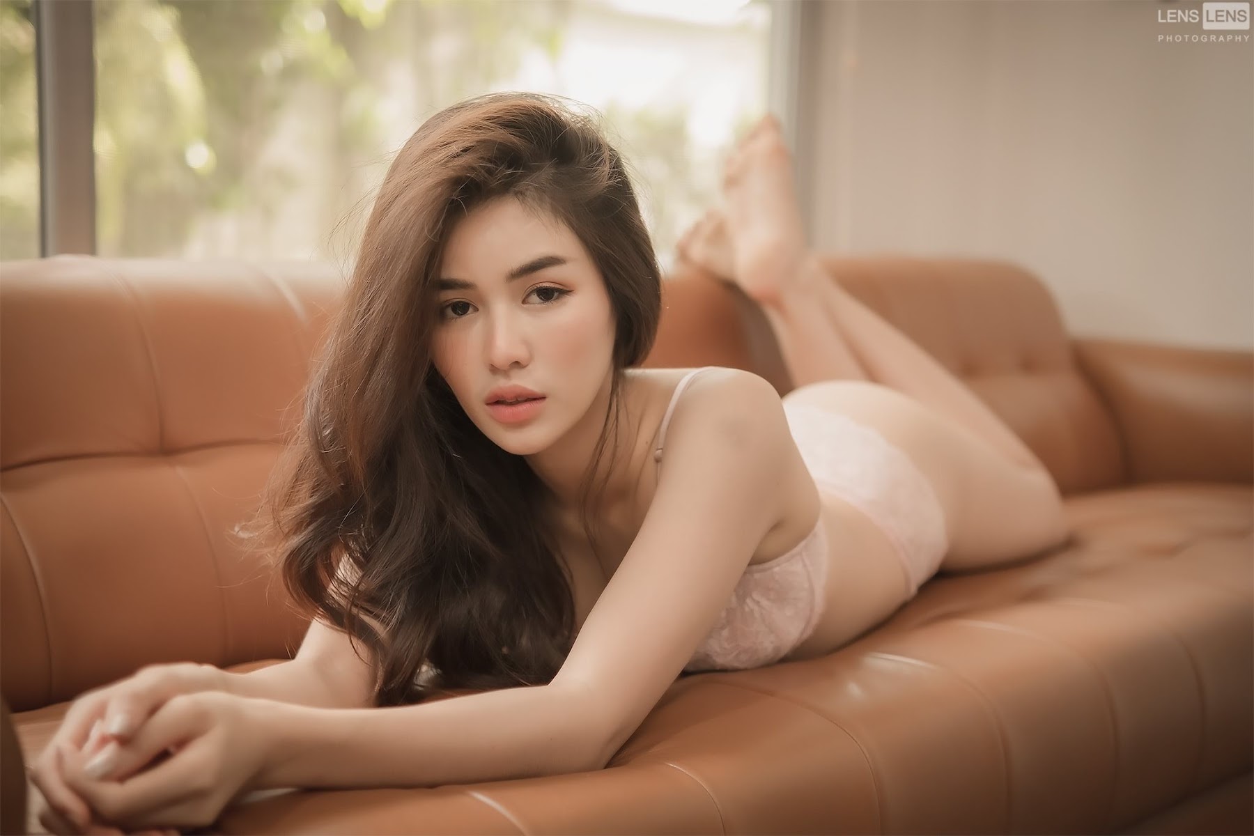 LENS LENS Photography P2 - P93