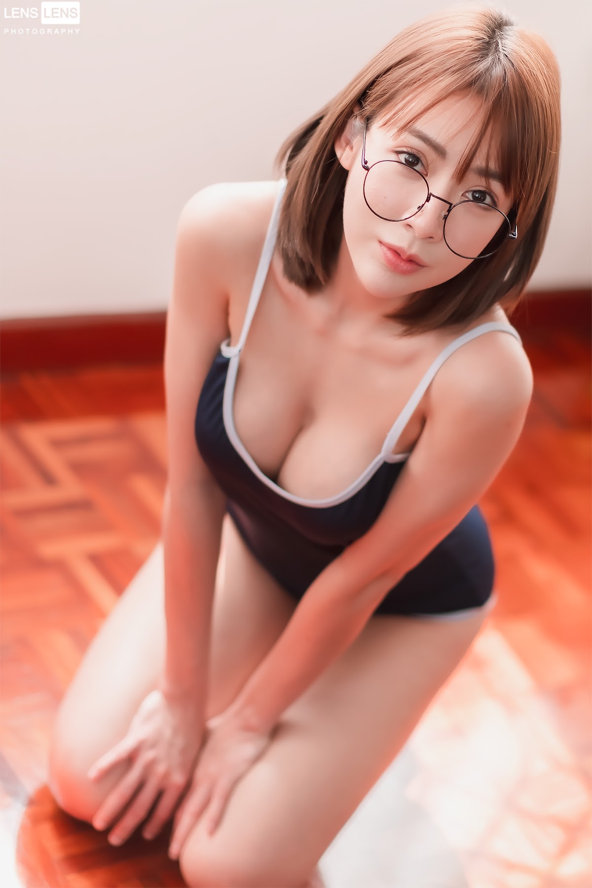 LENS LENS Photography P5 - P145