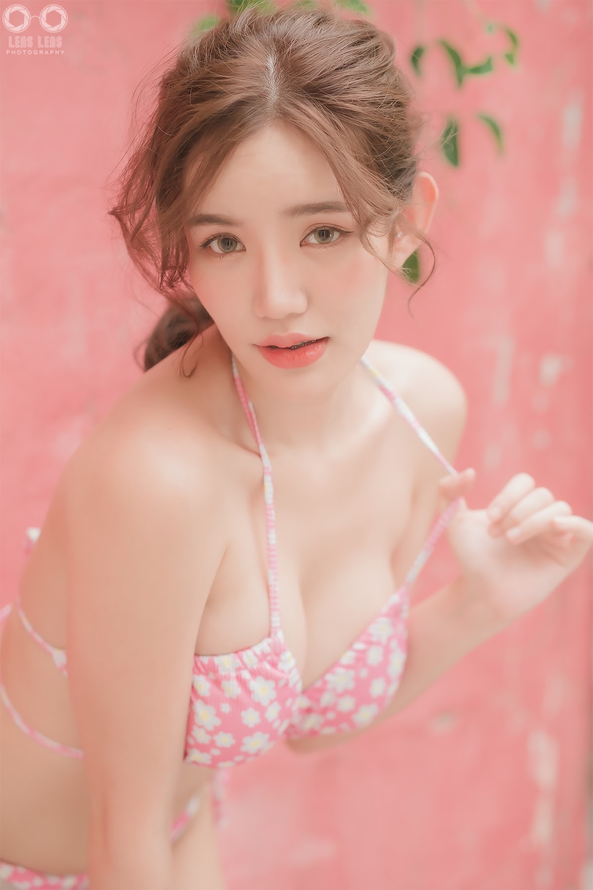LENS LENS Photography P5 - P214