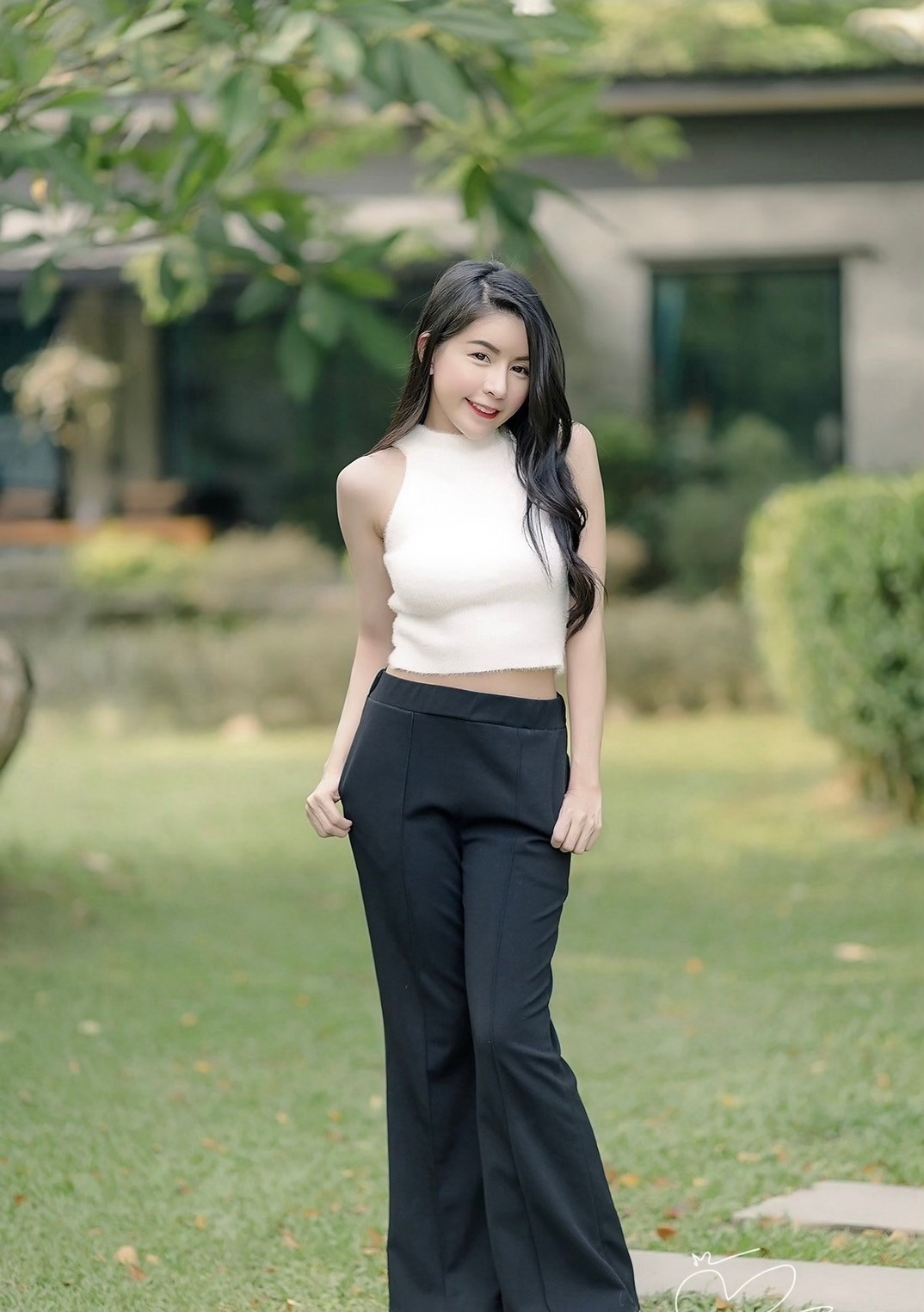 SiS Magazine P1 - P32