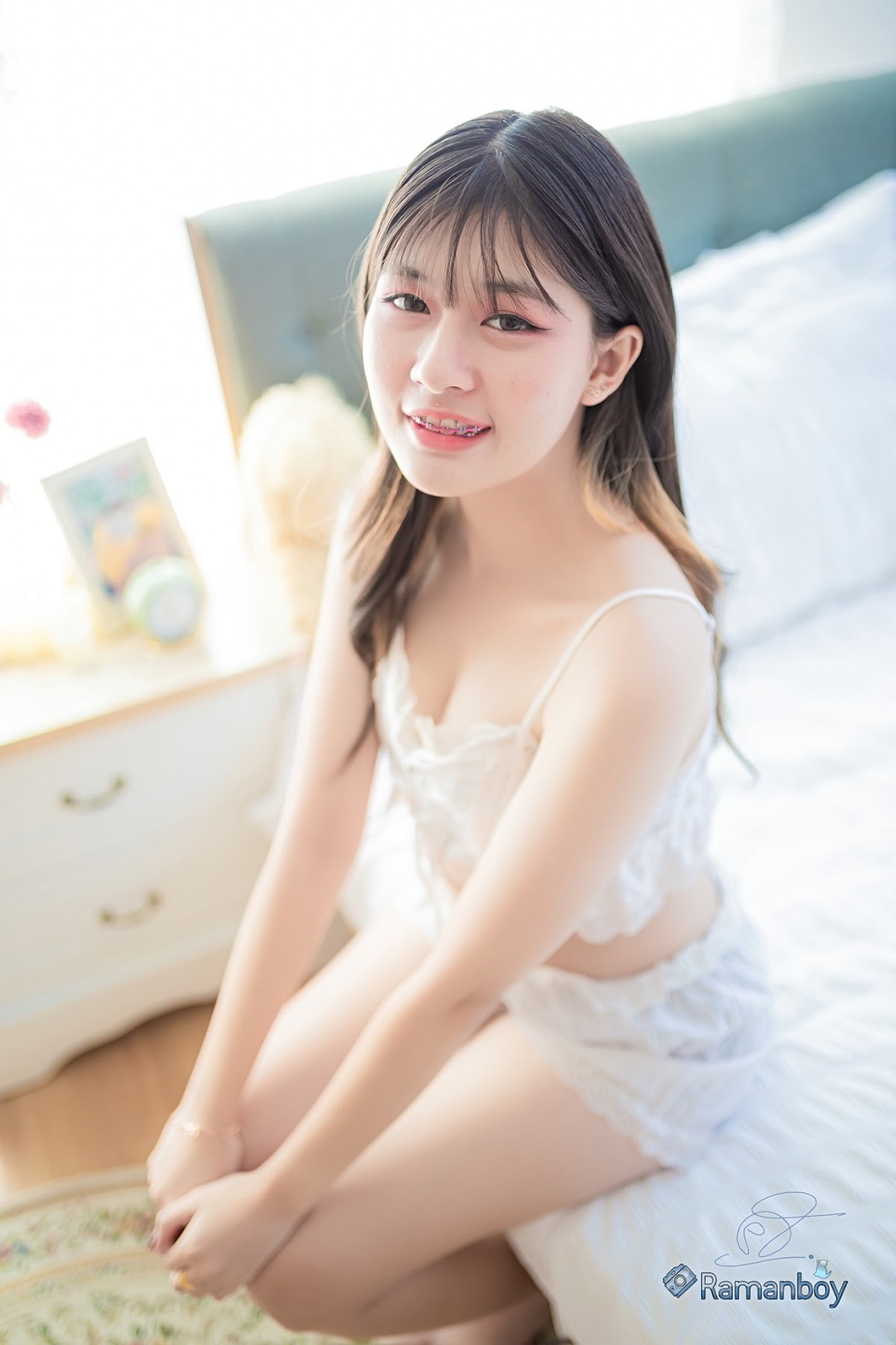 SiS Magazine P1 - P80