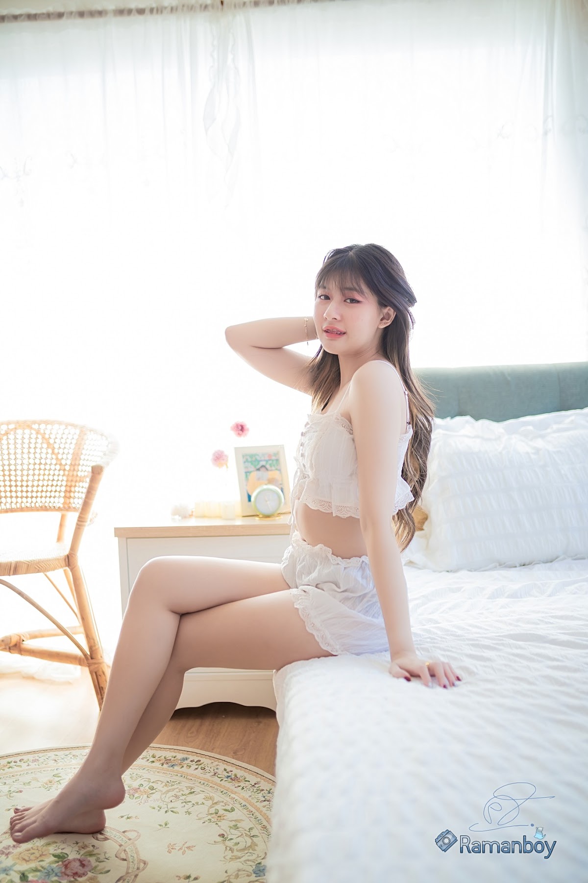 SiS Magazine P1 - P84