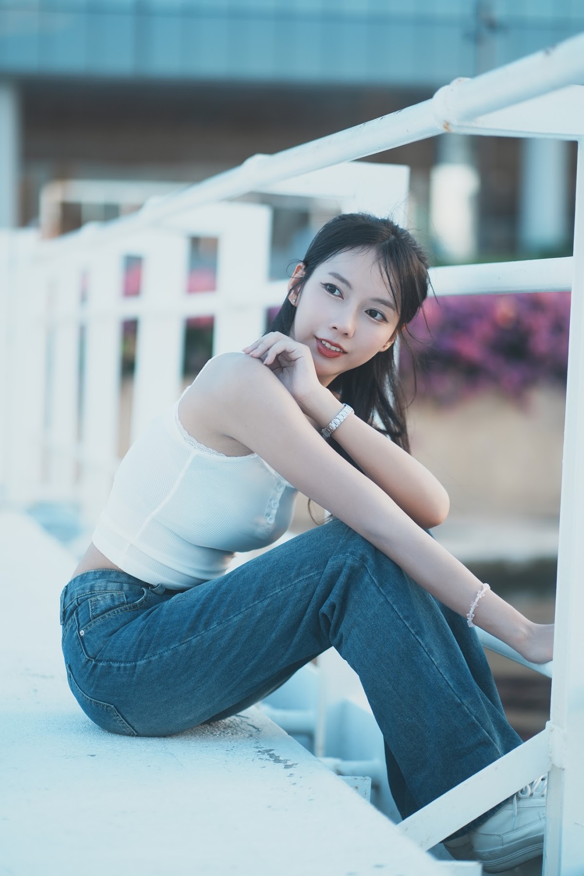 SiS Magazine P4 - P105