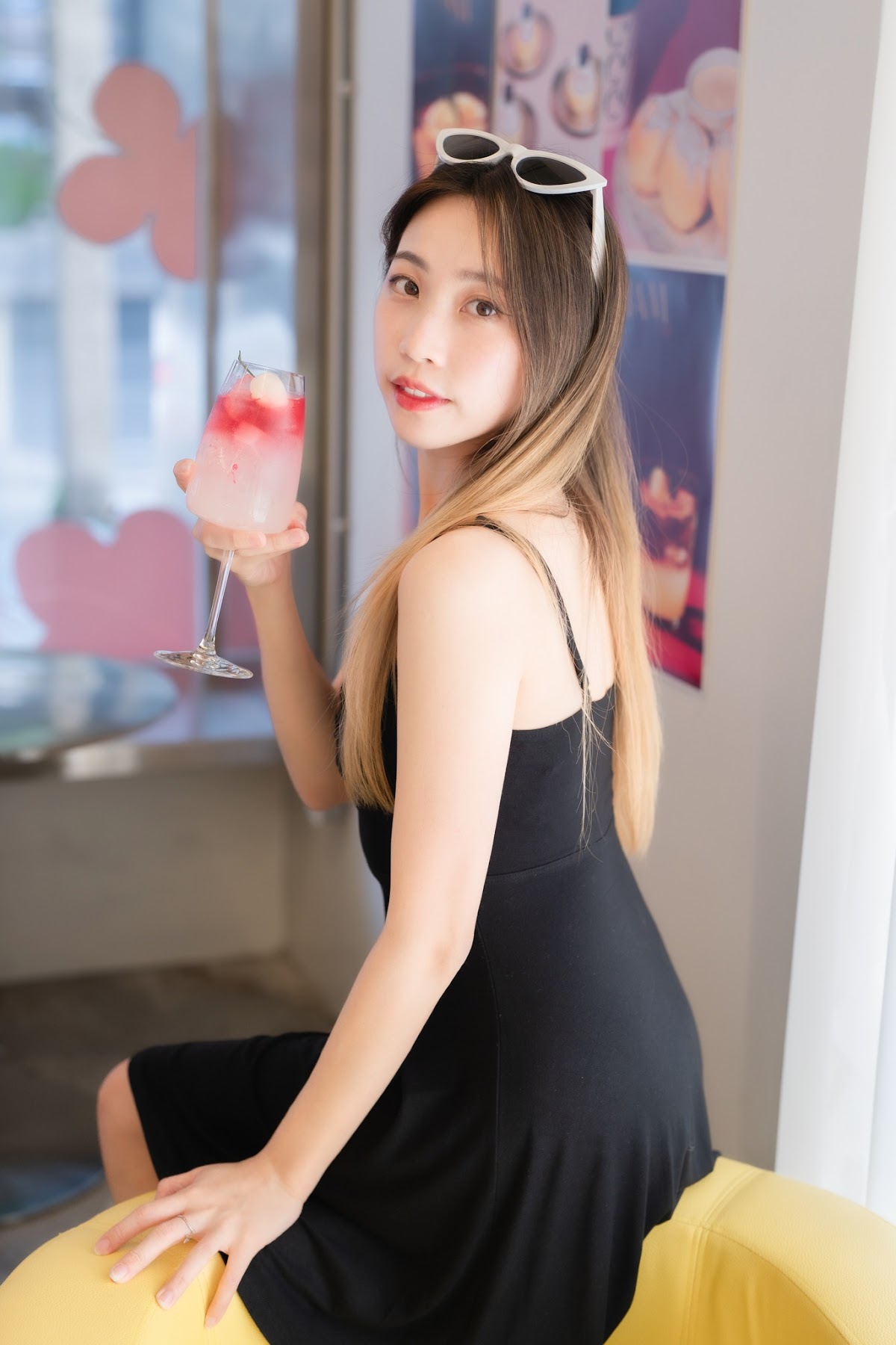 SiS Magazine P4 - P236