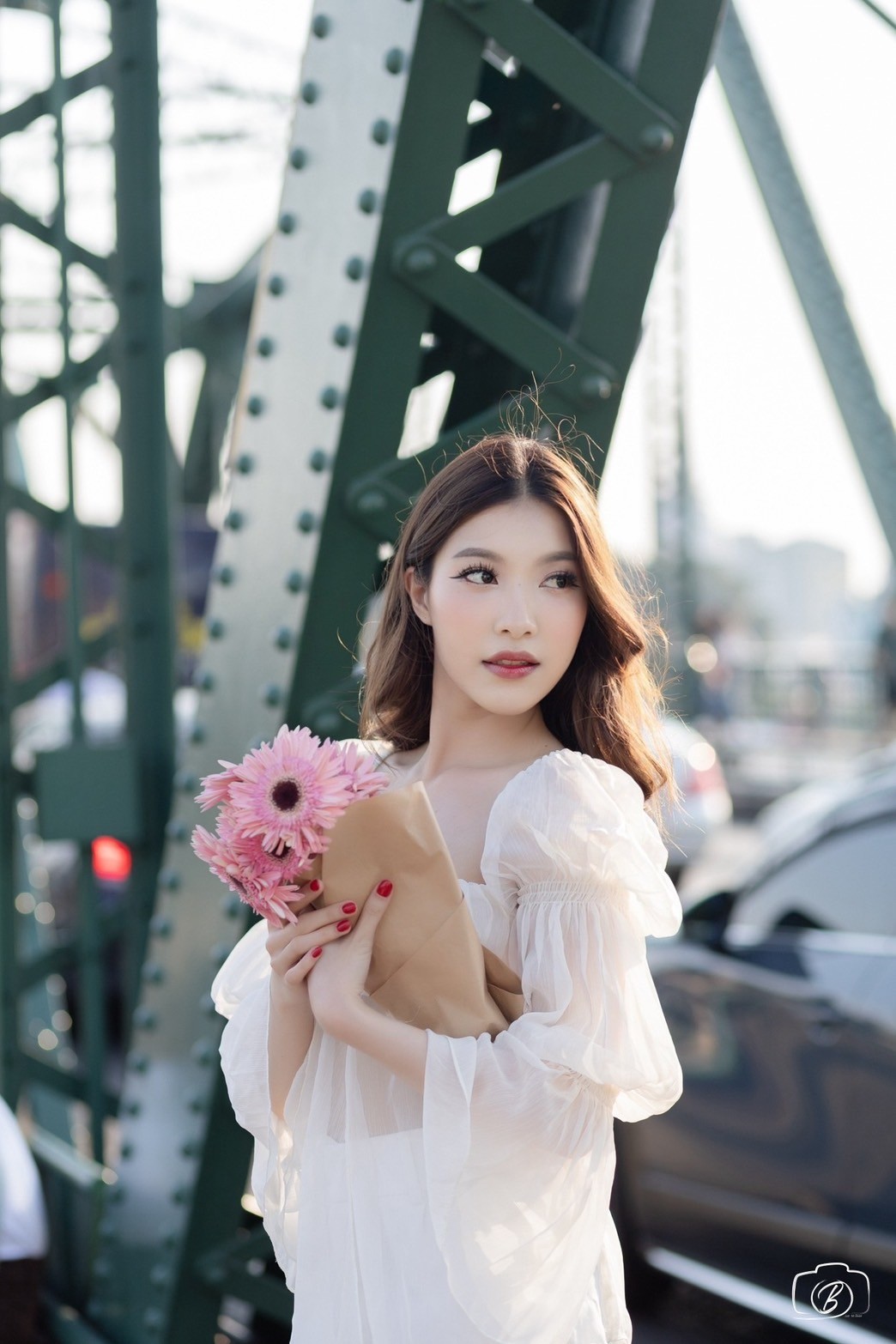SiS Magazine P5 - P107