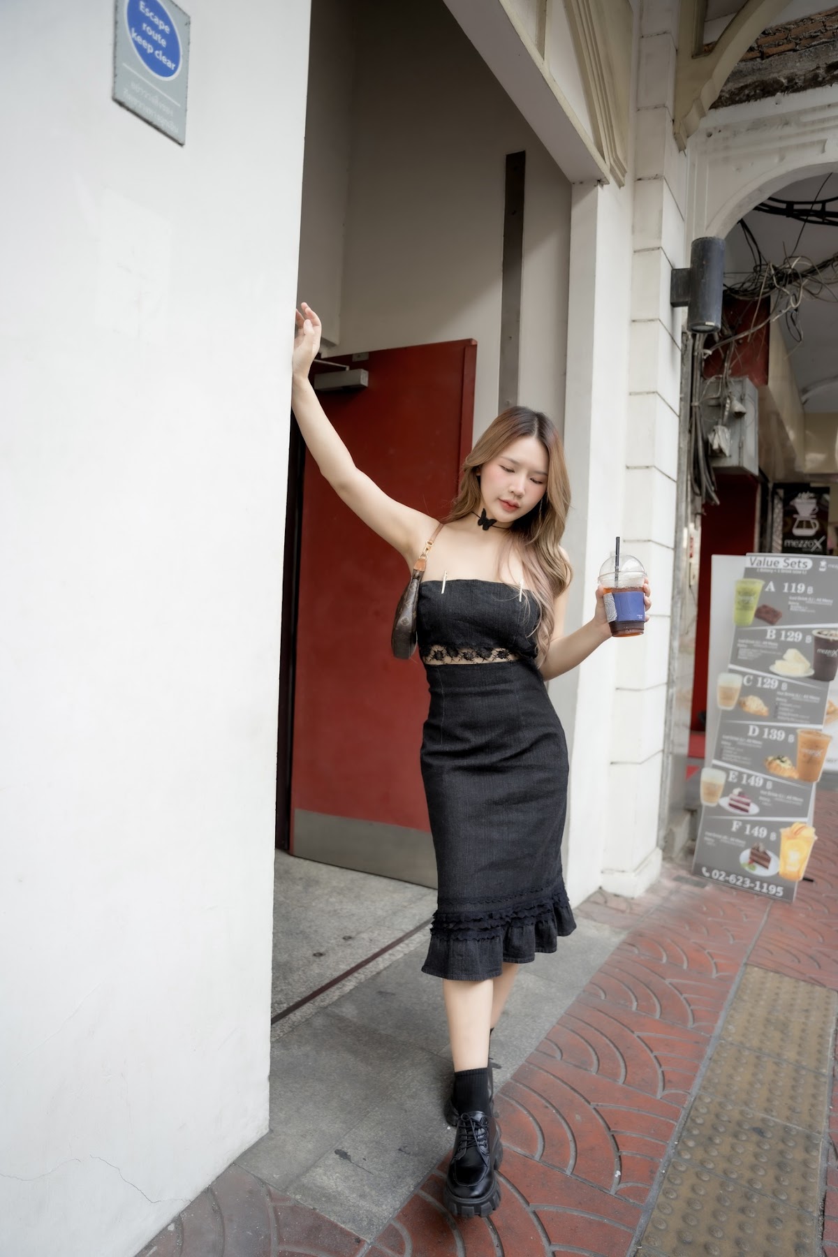 SiS Magazine P5 - P116