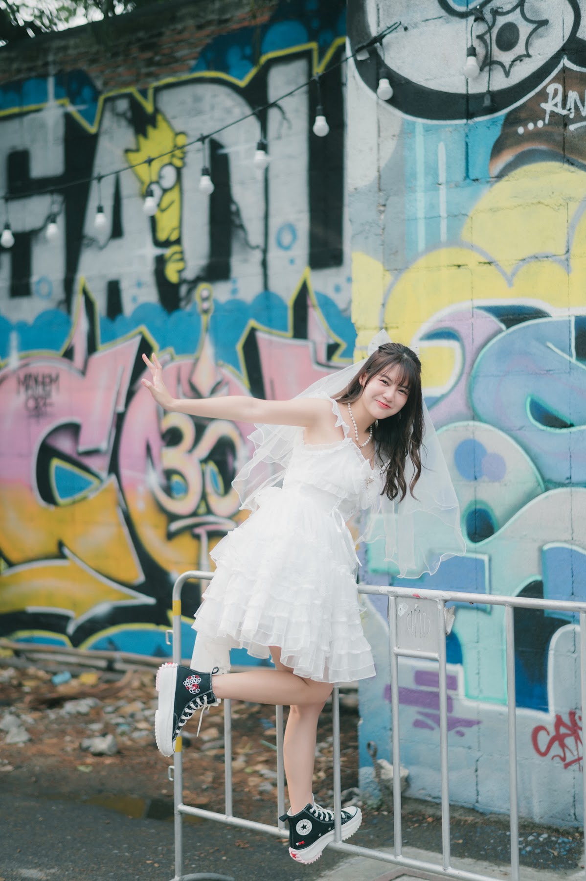 SiS Magazine P6 - P106
