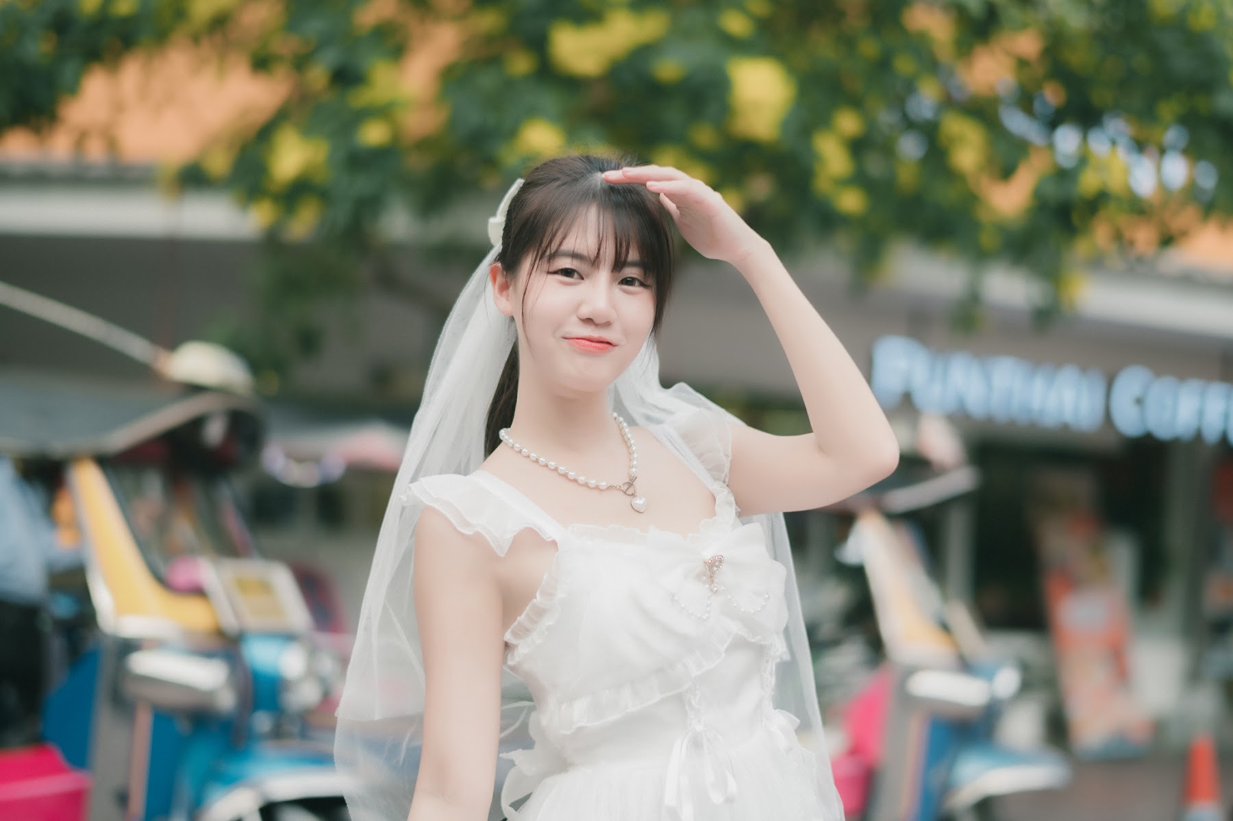 SiS Magazine P6 - P108