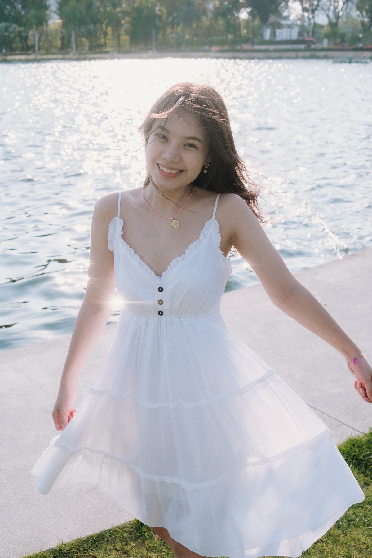 SiS Magazine P6 - P15