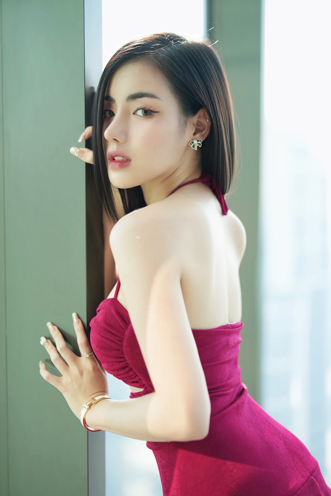 SiS Magazine P7 - P229