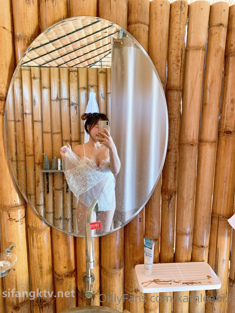 Kathl – 惊艳顶级身材大奶肥臀快乐女神私拍 - P243
