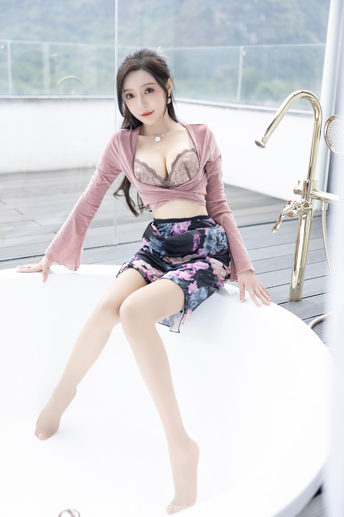 XIUREN No.5985 Yanni – Wang Xin Yao (王馨瑶) - P21