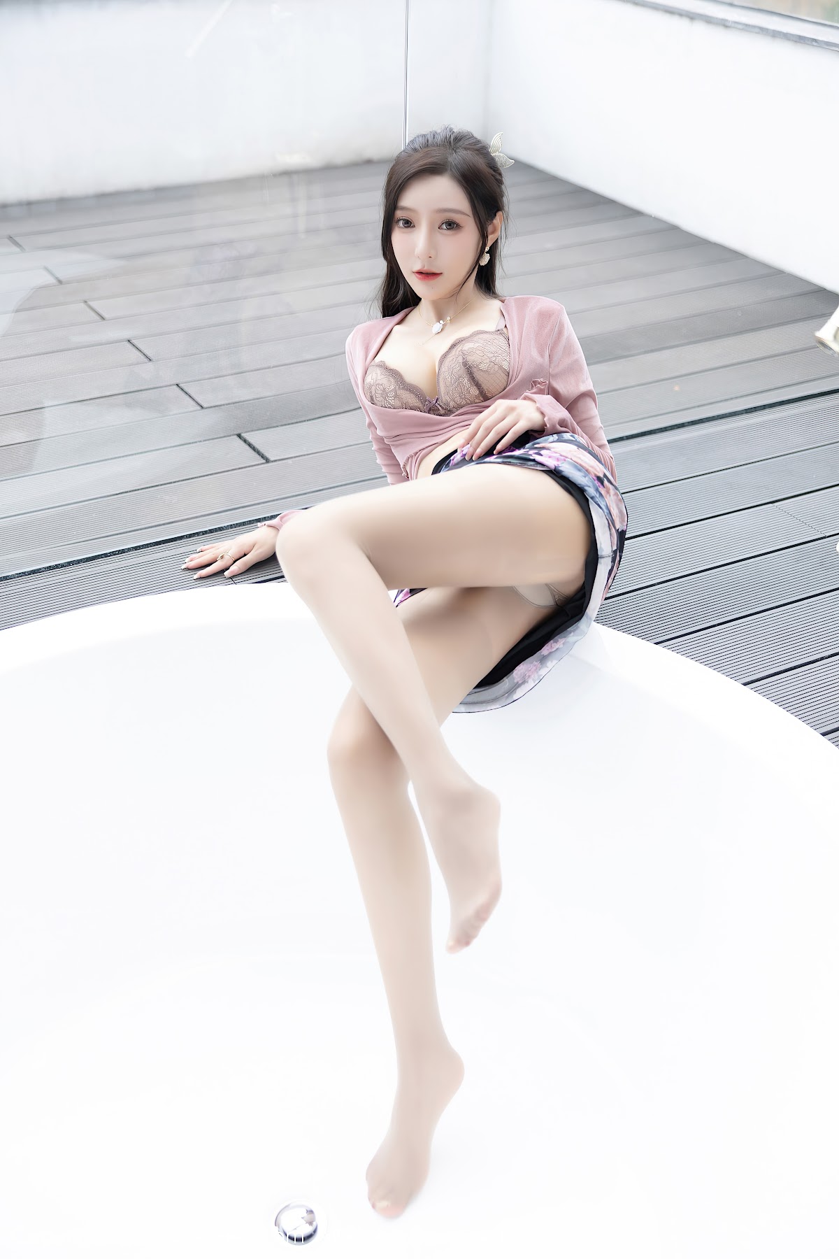 XIUREN No.5985 Yanni – Wang Xin Yao (王馨瑶) - P25