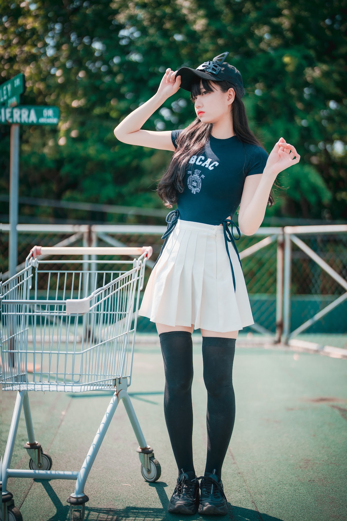 DJAWA Photo – Jeong Jenny (정제니) – Classic Athletic Girl in Navy Blue - P16
