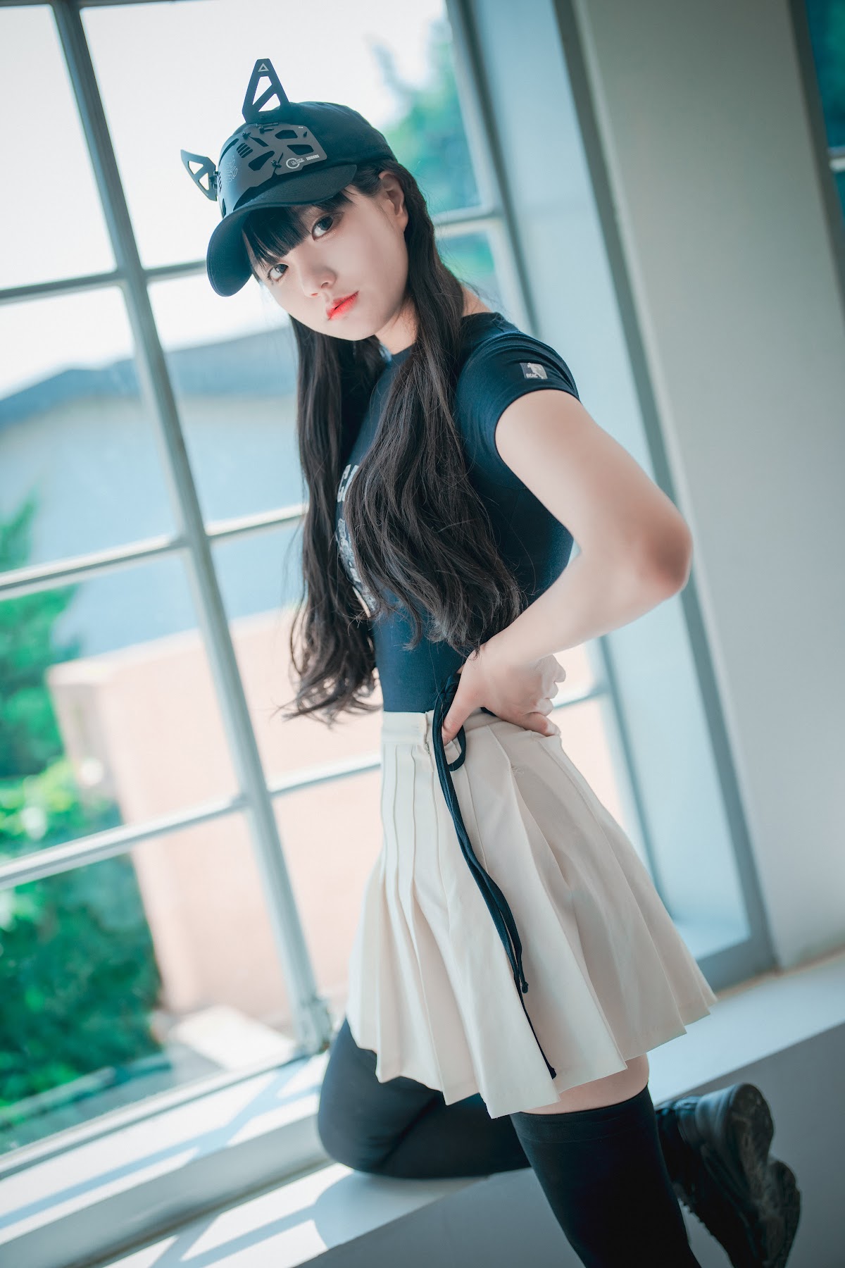 DJAWA Photo – Jeong Jenny (정제니) – Classic Athletic Girl in Navy Blue - P3
