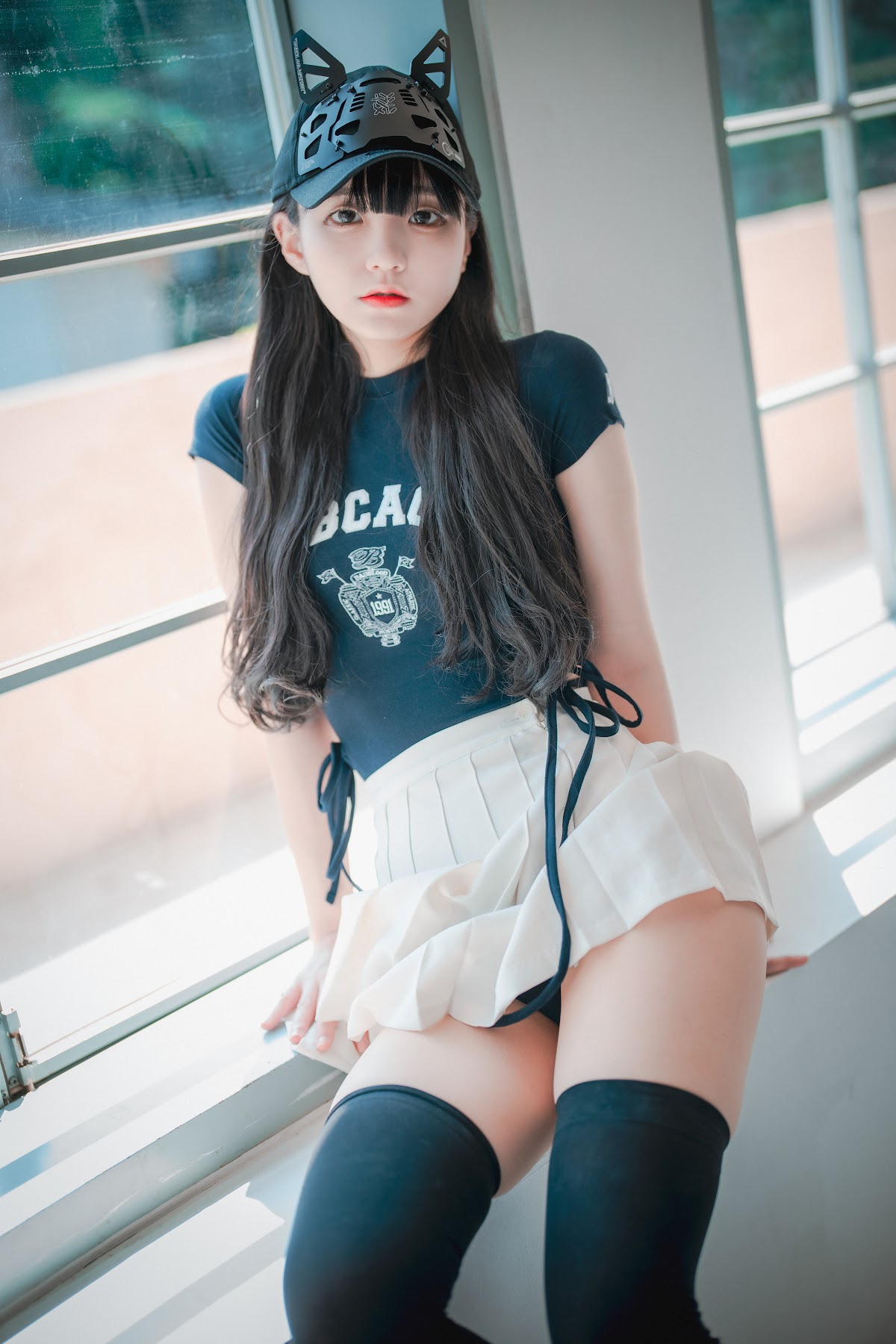 DJAWA Photo – Jeong Jenny (정제니) – Classic Athletic Girl in Navy Blue - P8
